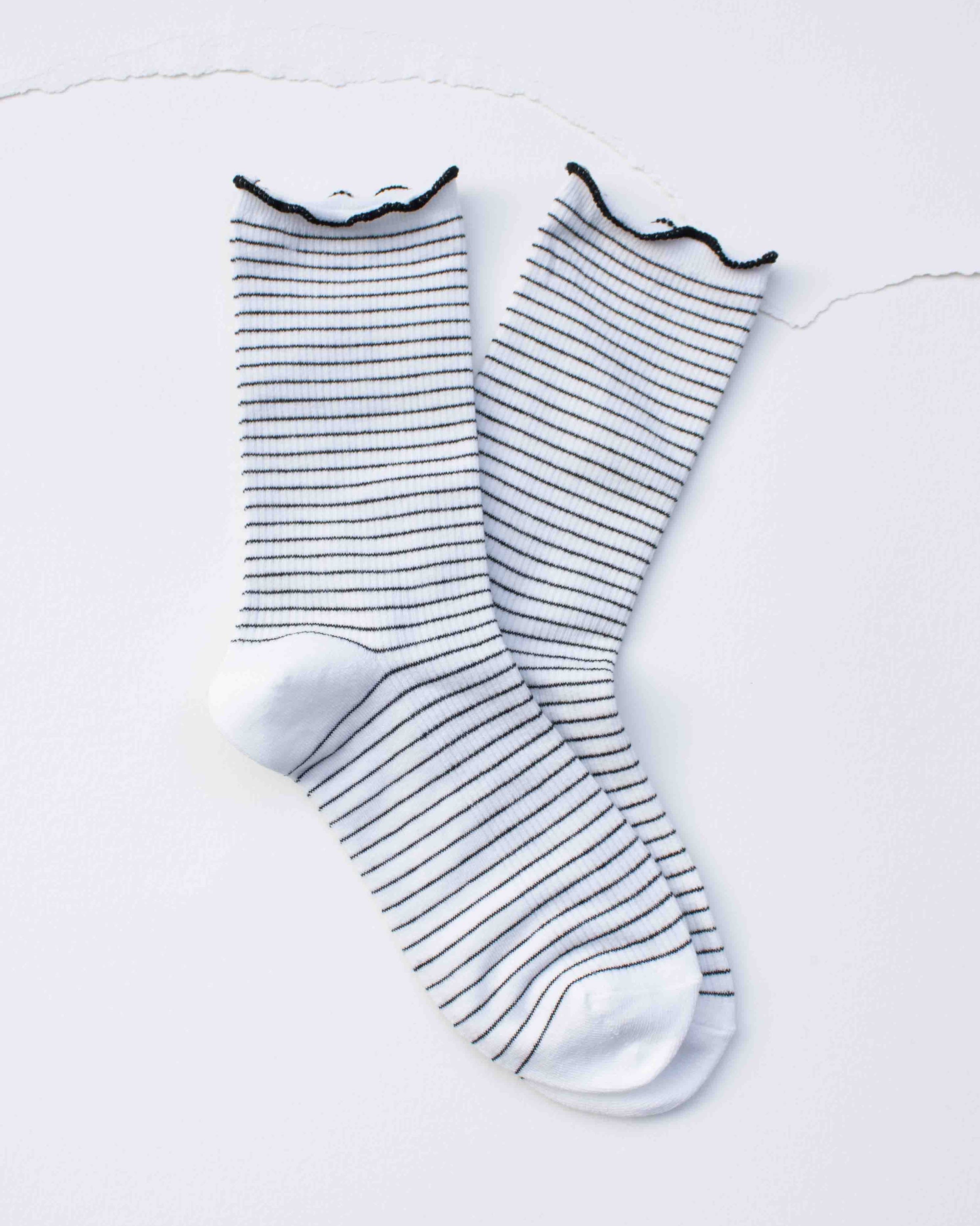 Fine Stripe Ruffle Socks