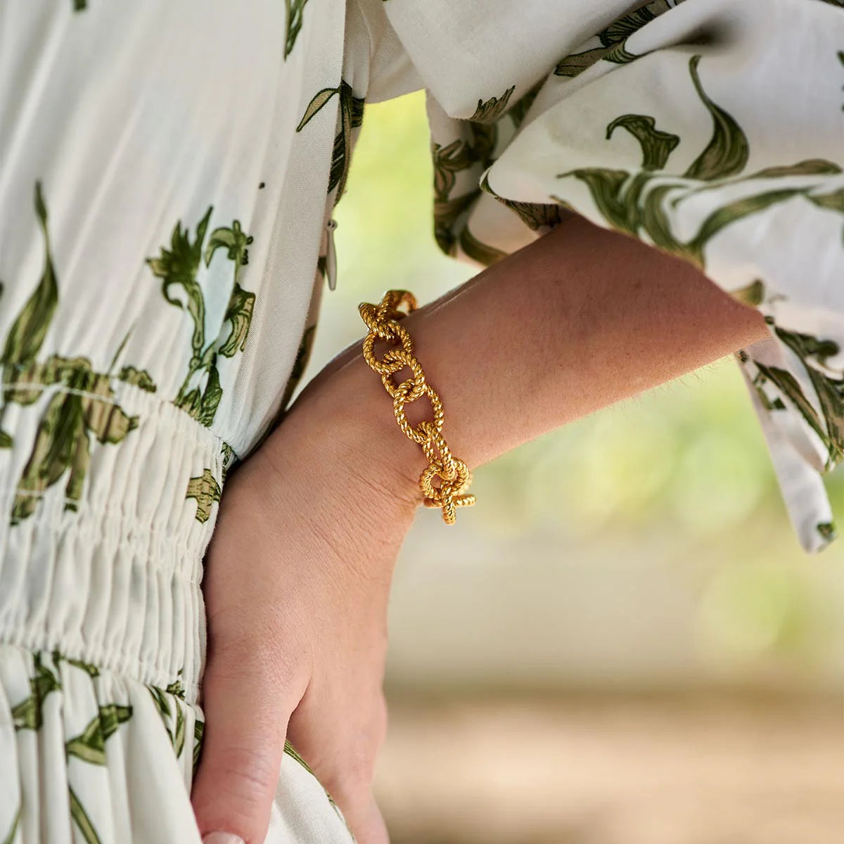 Victoria Small Chain Bracelet