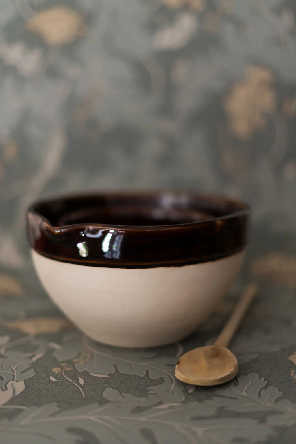 Heritage Stoneware Large Bowl