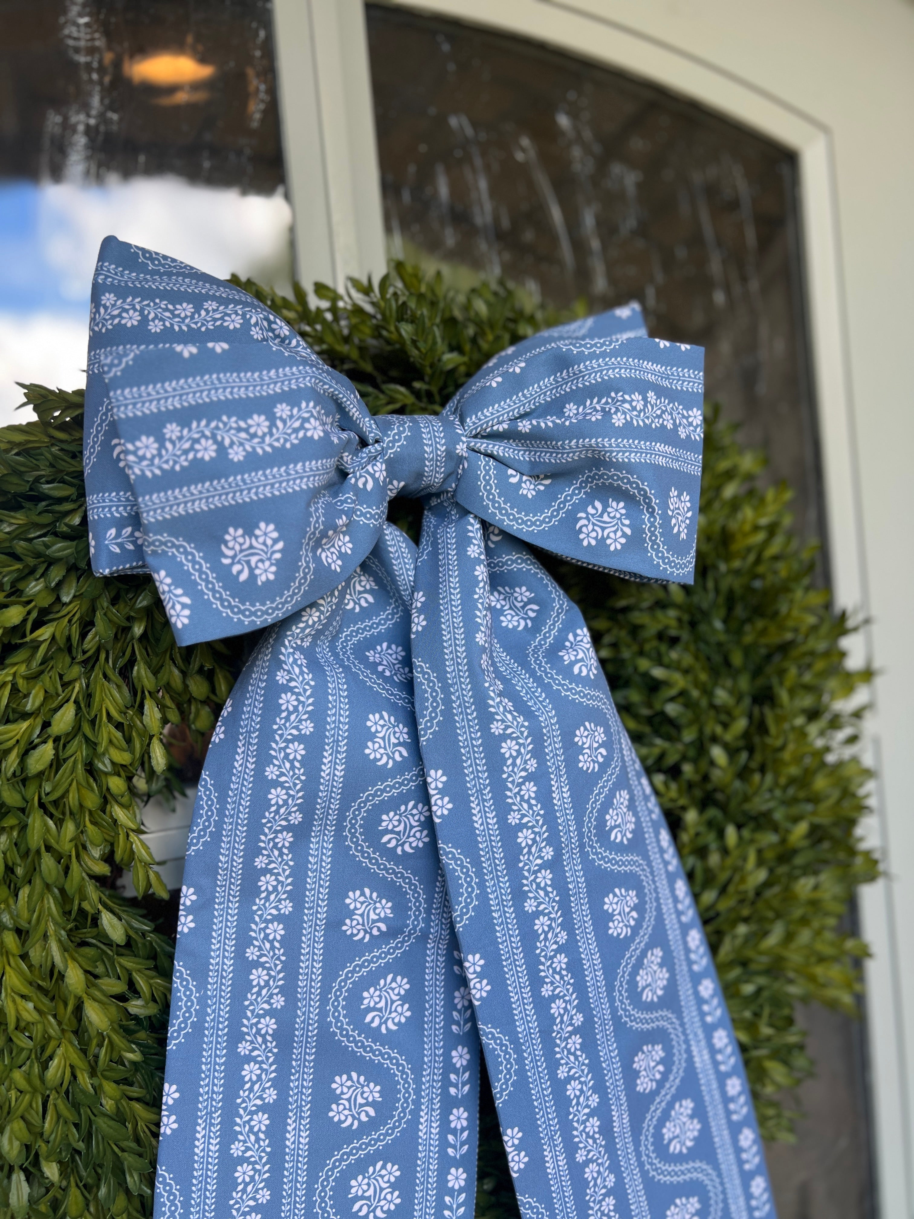 Celeste Lakehouse Wreath Bow