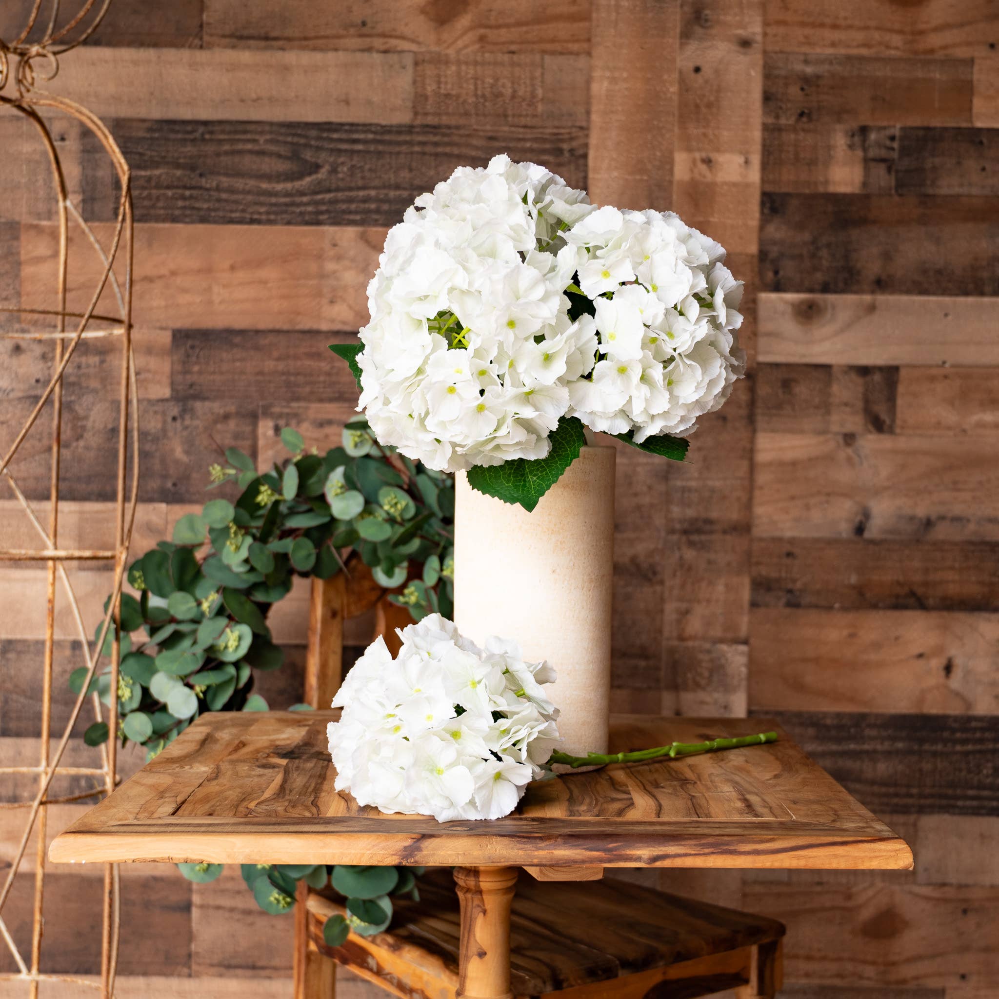 Real Touch Hydrangea White 20”