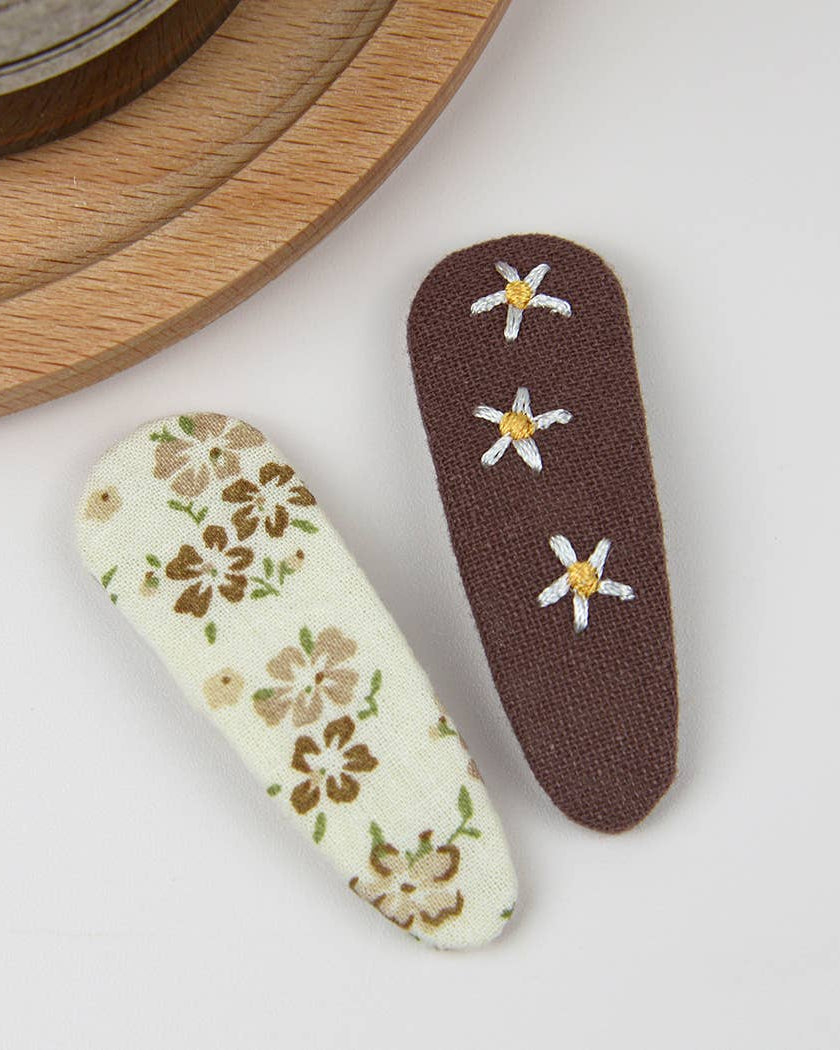 Embroidered Floral Snap Clip Set