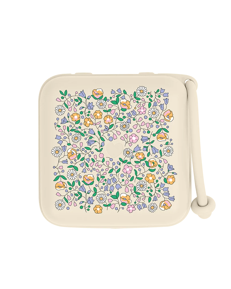 Pacifier Box Chloe Meadow