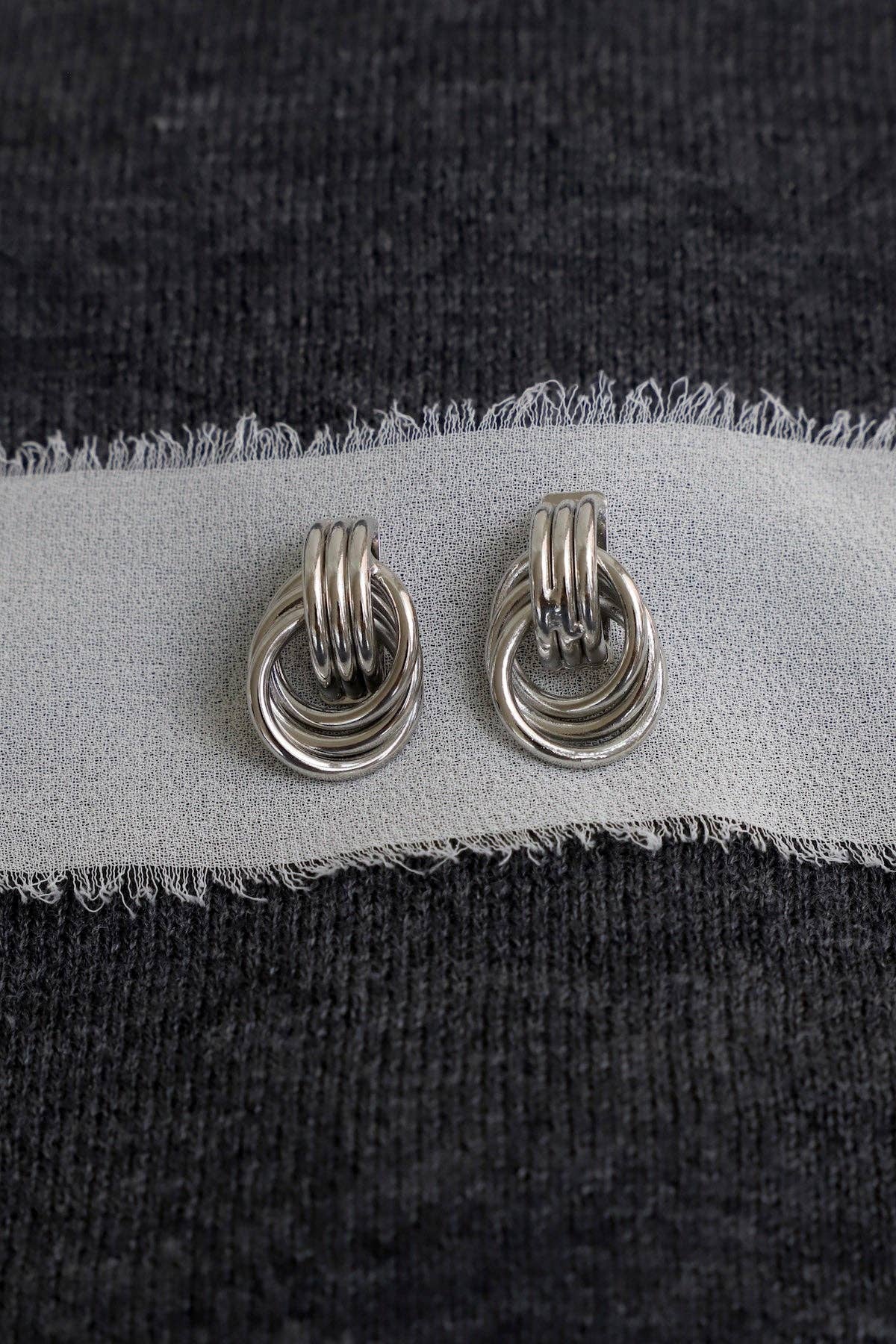 Trinity Knot Studs Silver