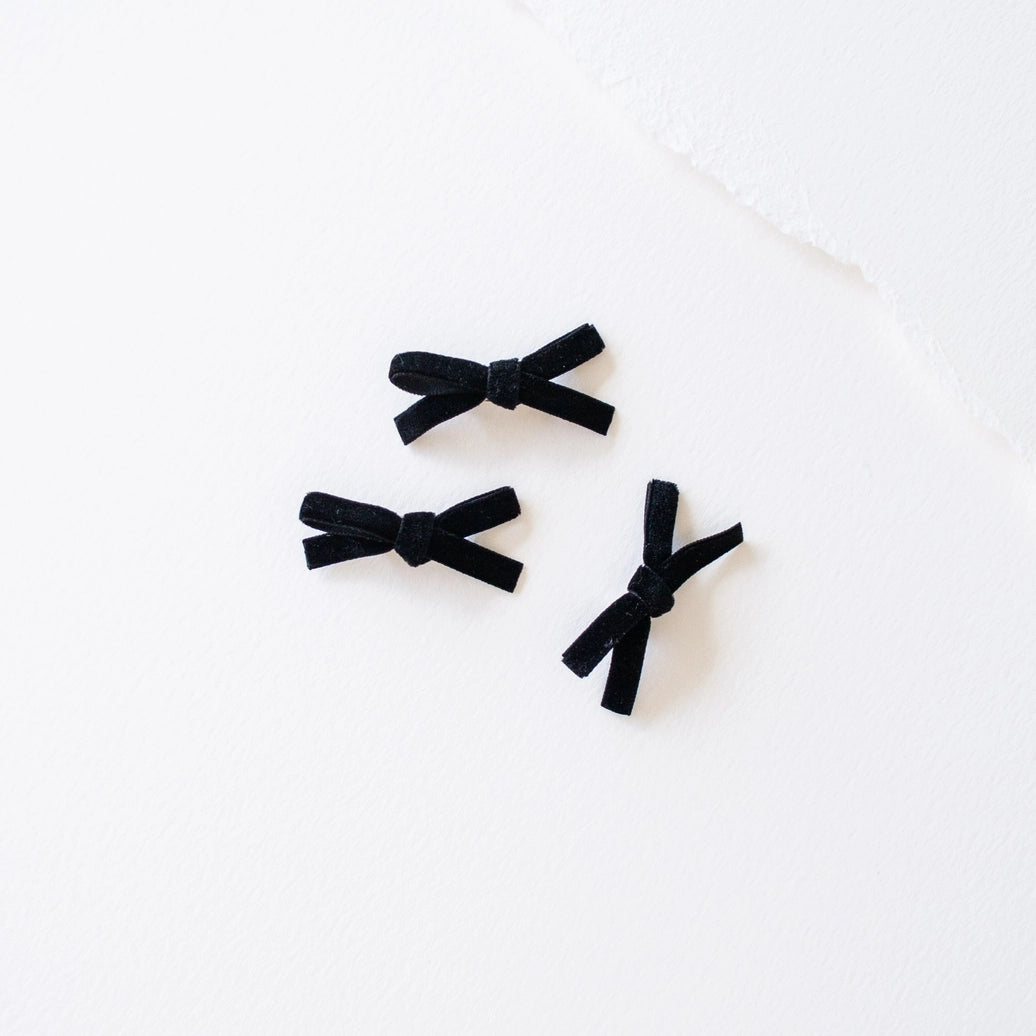 Little Velvet Ribbon Hair Pin Set Black