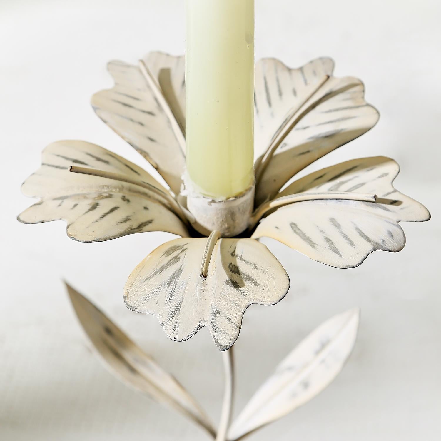 Blooming Flower Candleholder