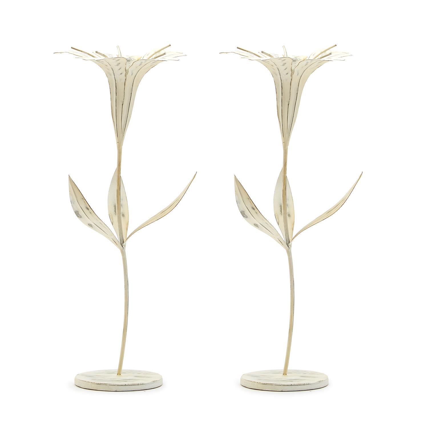 Blooming Flower Candleholder