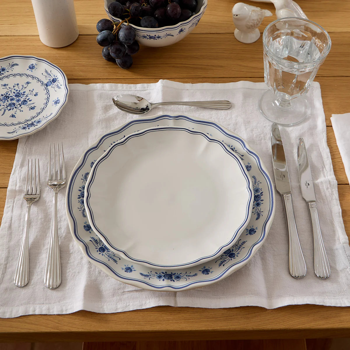 Vila Salad/Dessert Plate Set of 6