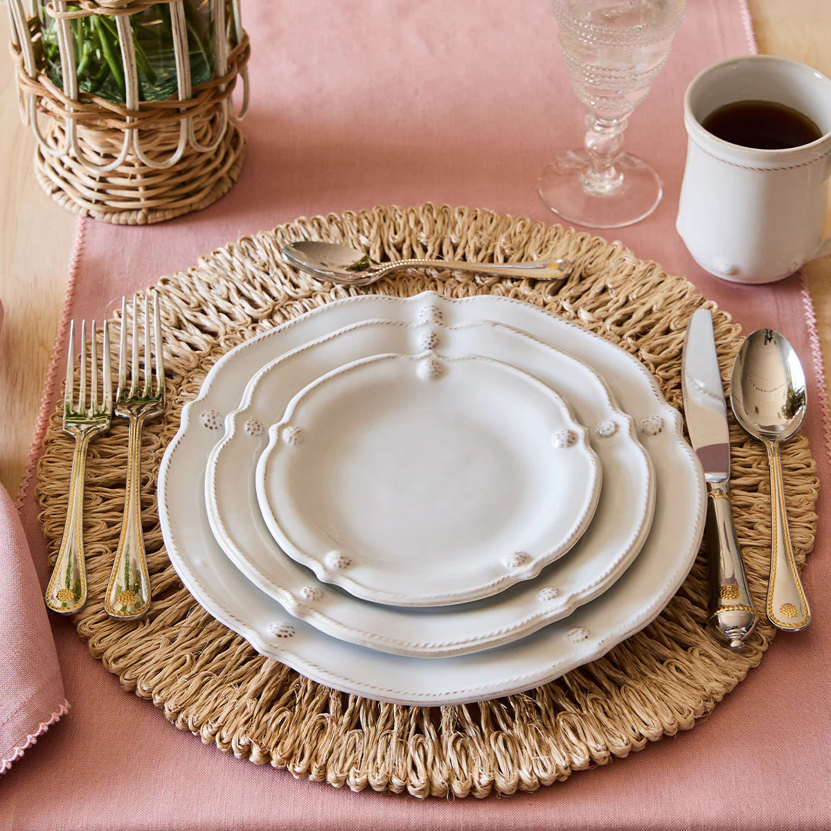 Place Setting Polished with Gold