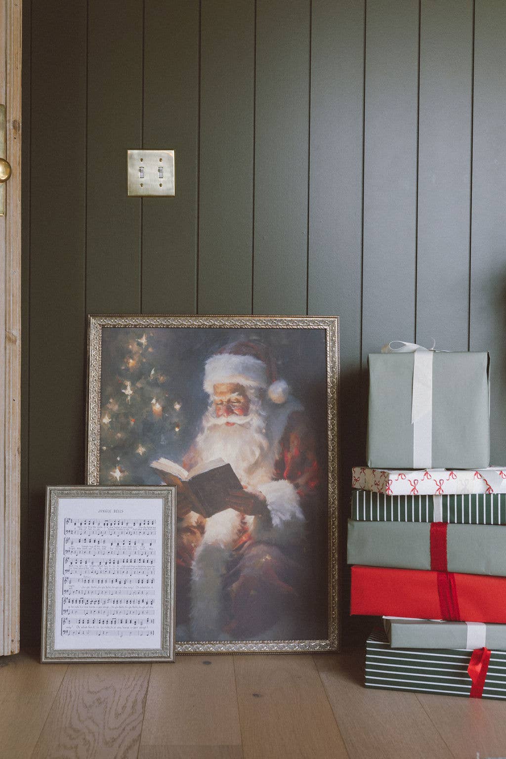 Classic Santa Antique Art