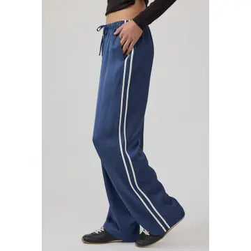 Casey Straight Pant