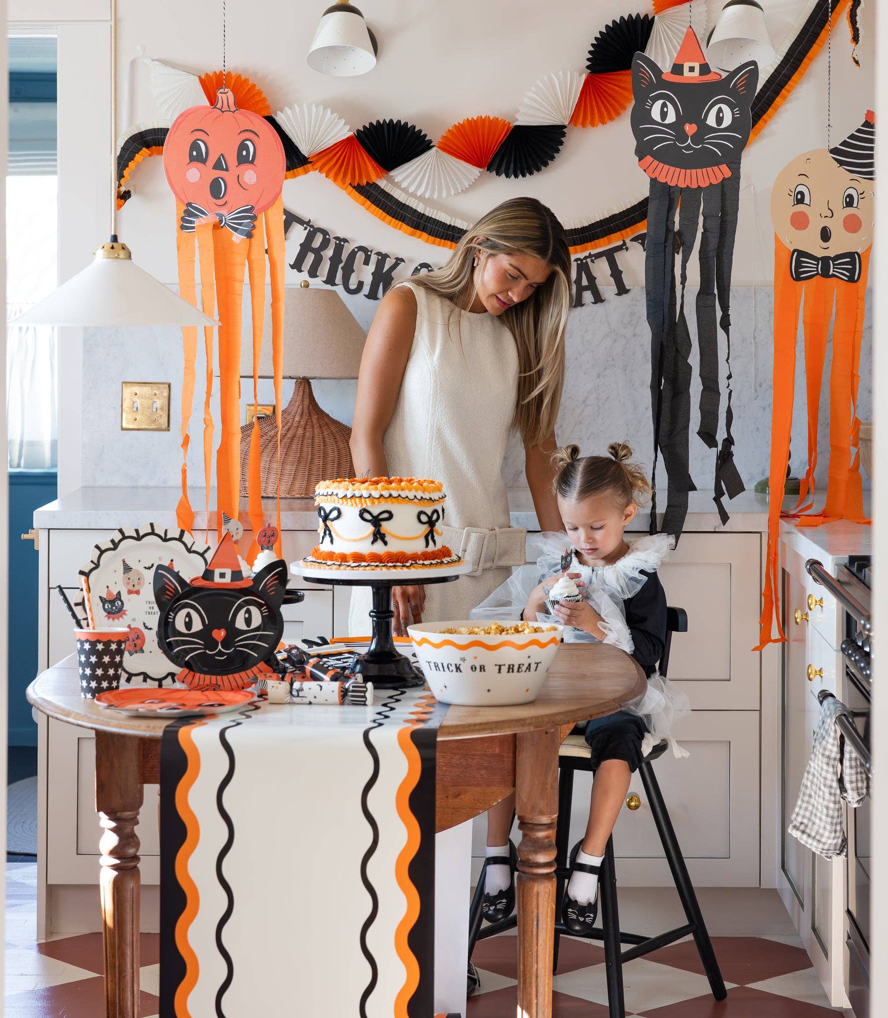 Vintage Halloween Cupcake Kit
