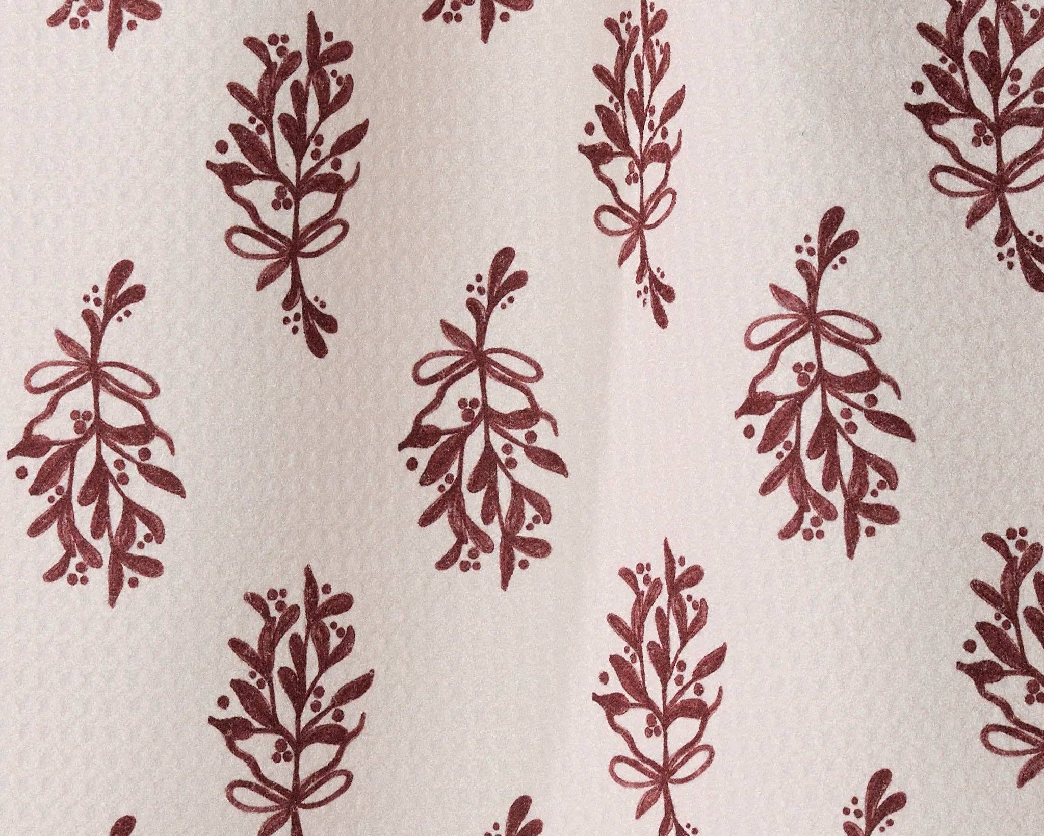 Mistletoe Sprigs Mini Towel