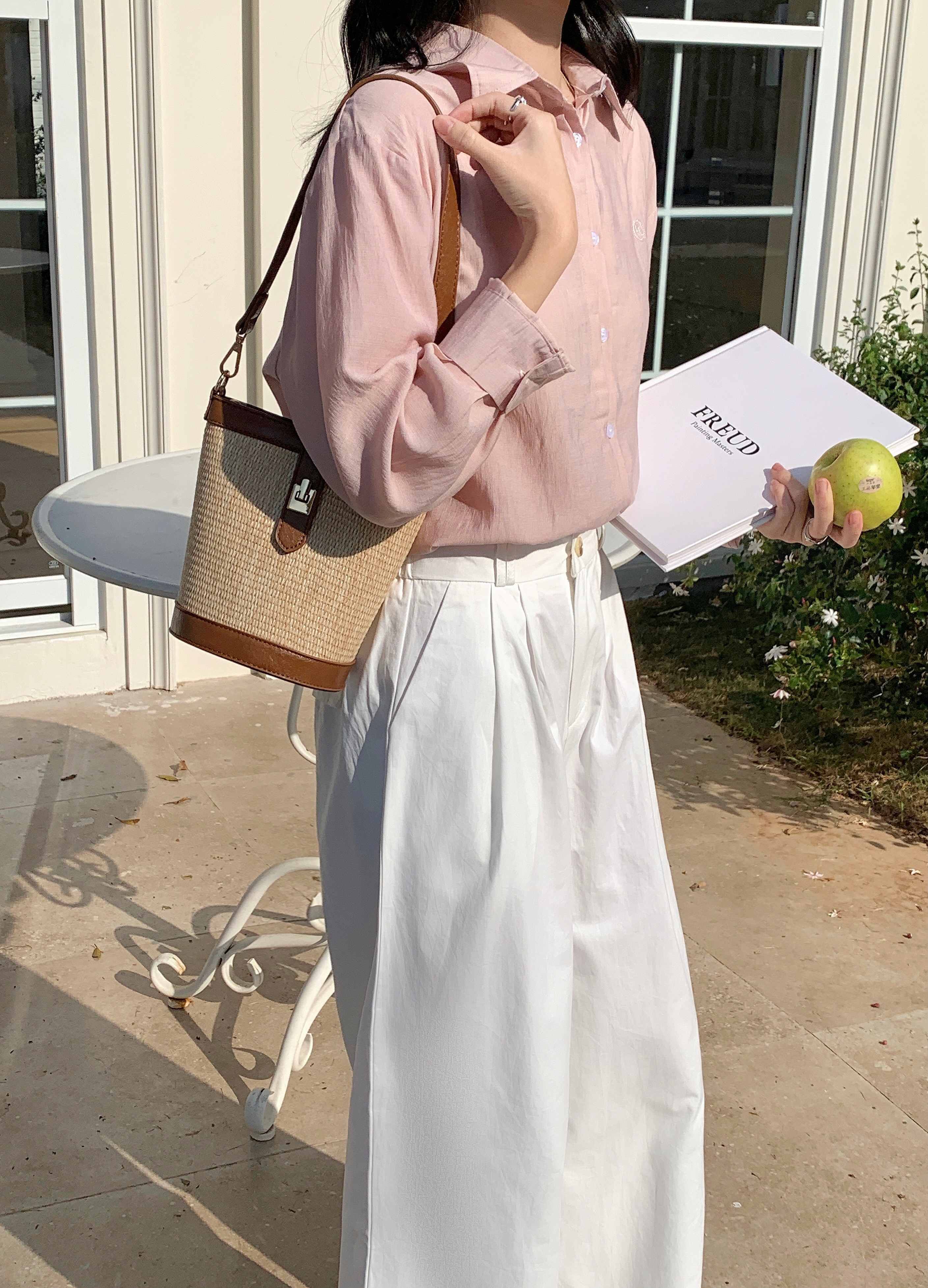 Turn Lock Flat Straw Shoulder/Crossbody Bag