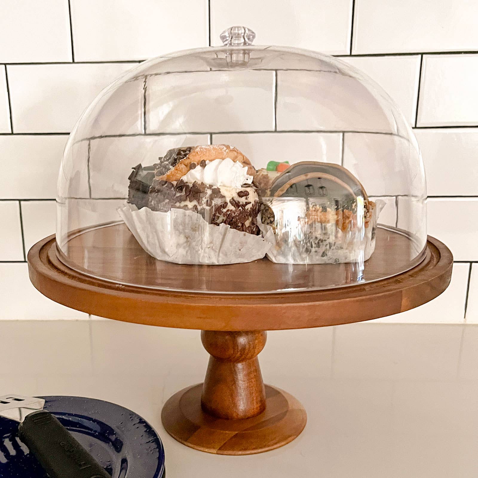 Acacia Cake Stand with Dome