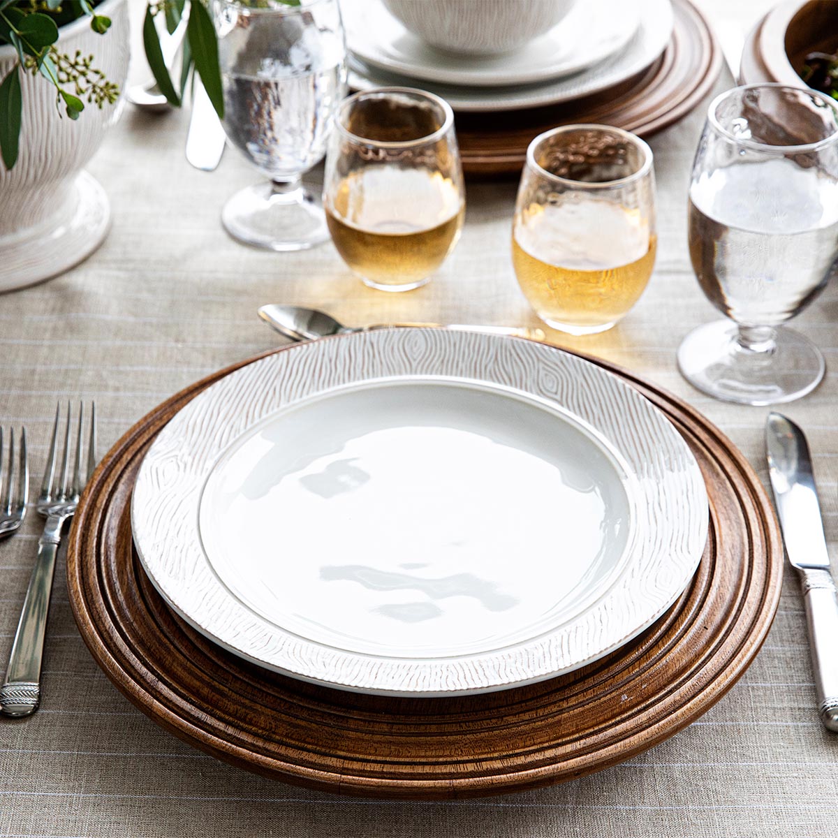 Blenheim Oak Whitewash Dinner Plate Set of 4