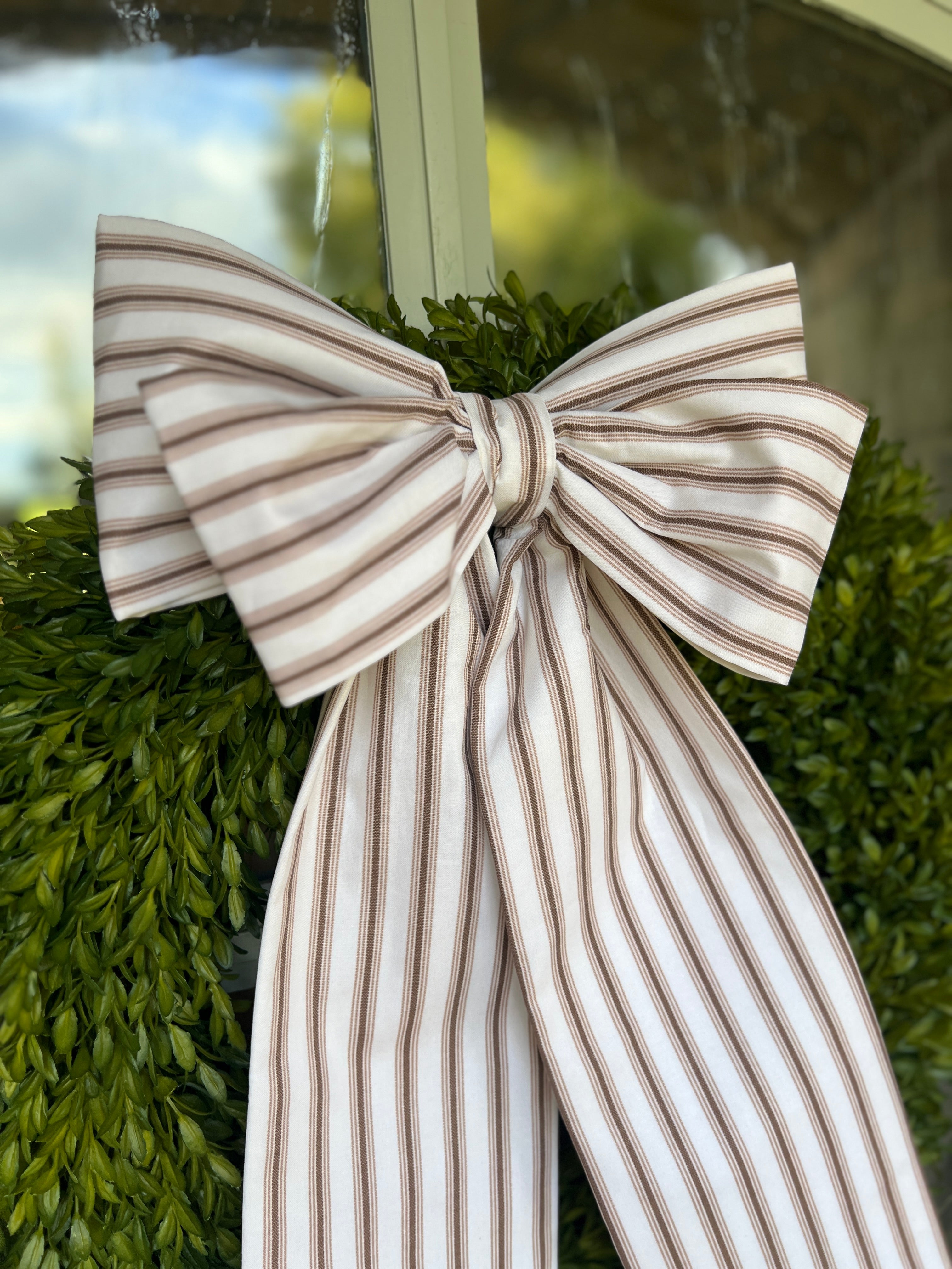 Sullivan Stripe Bramble Wreath Bow