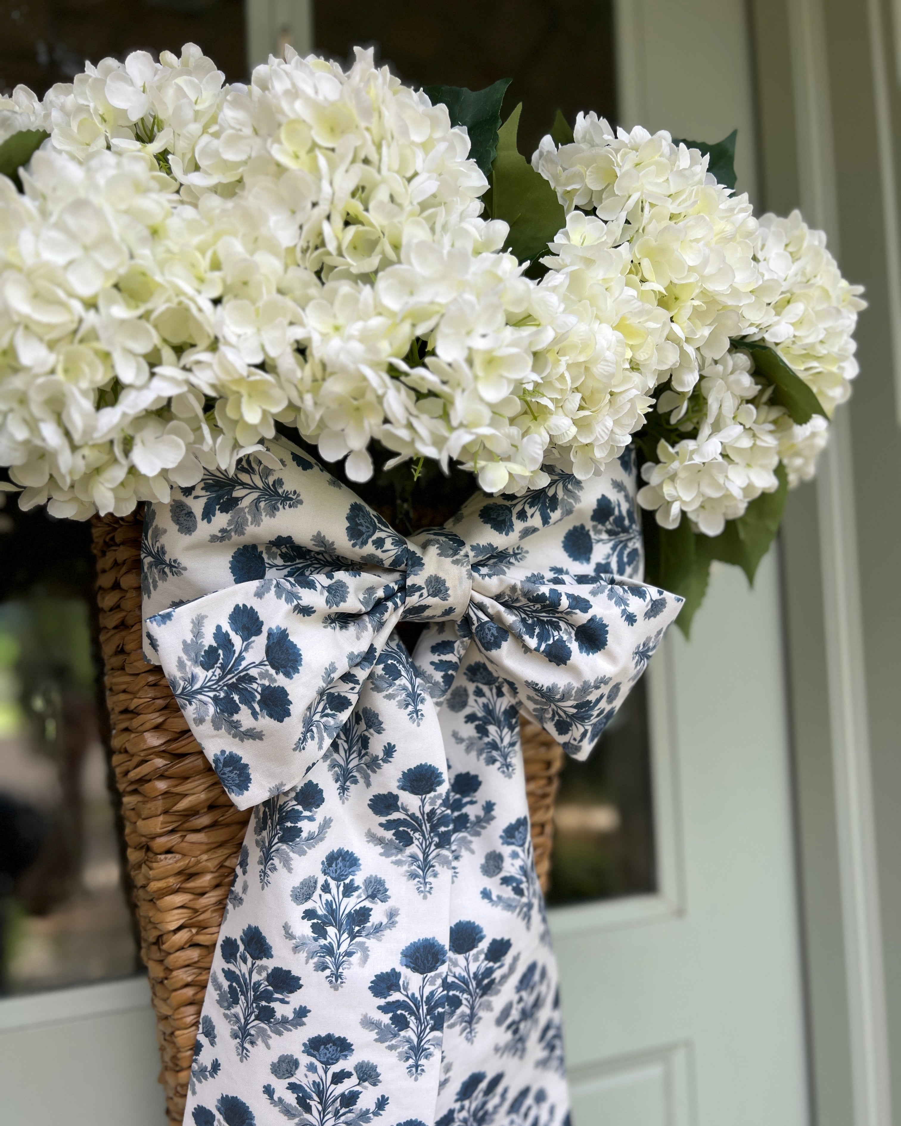 Hampton Garden Wreath Bow
