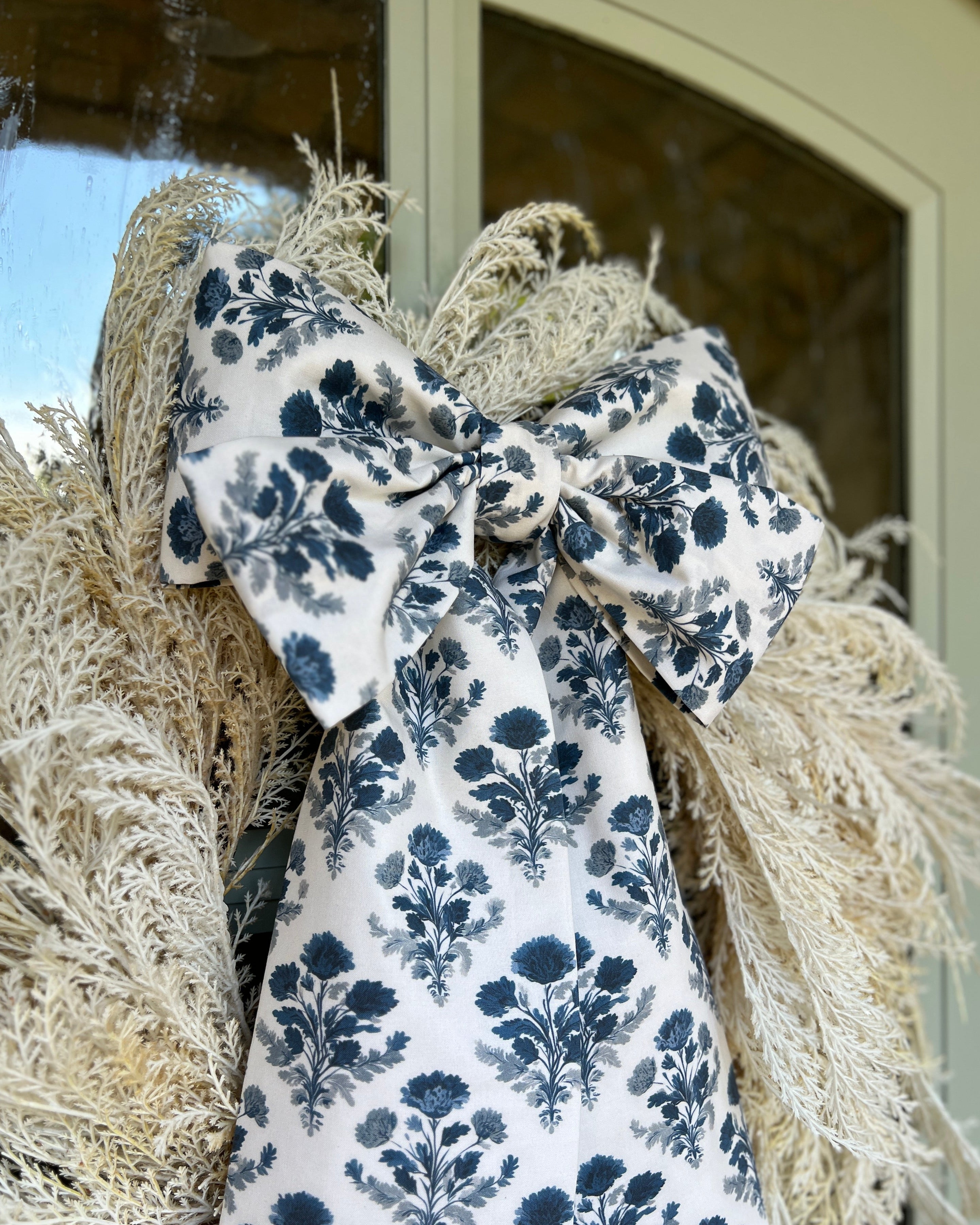 Hampton Garden Wreath Bow
