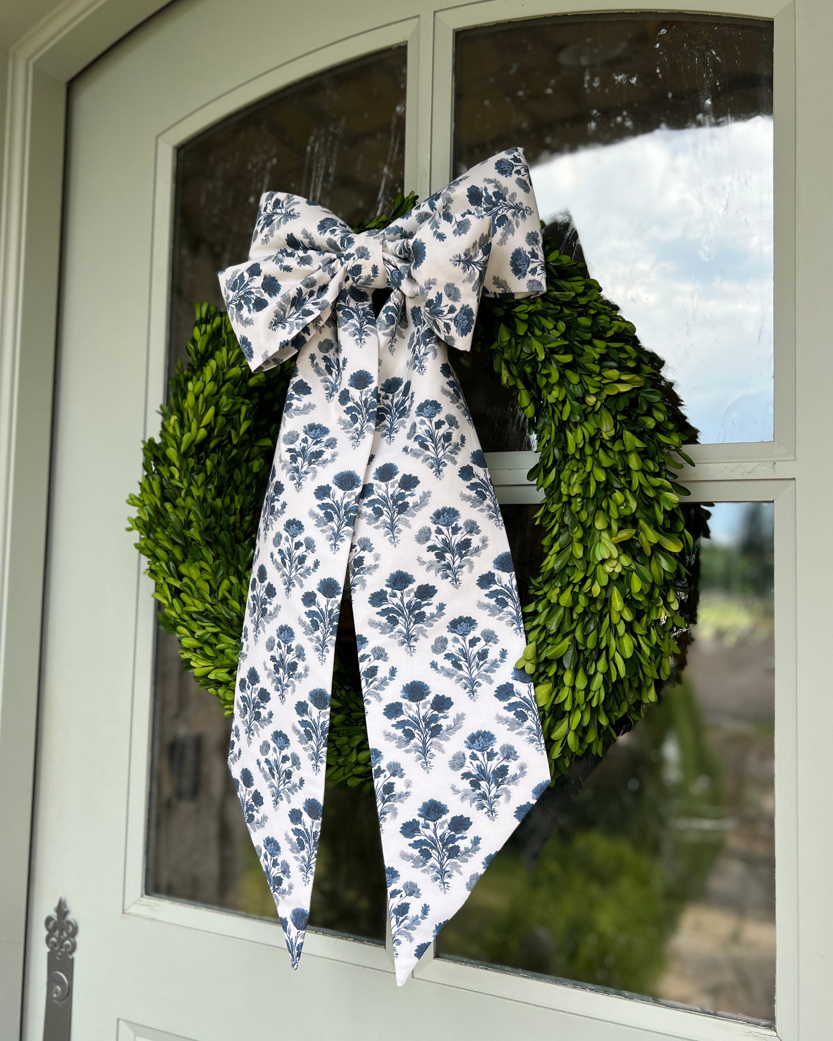 Hampton Garden Wreath Bow