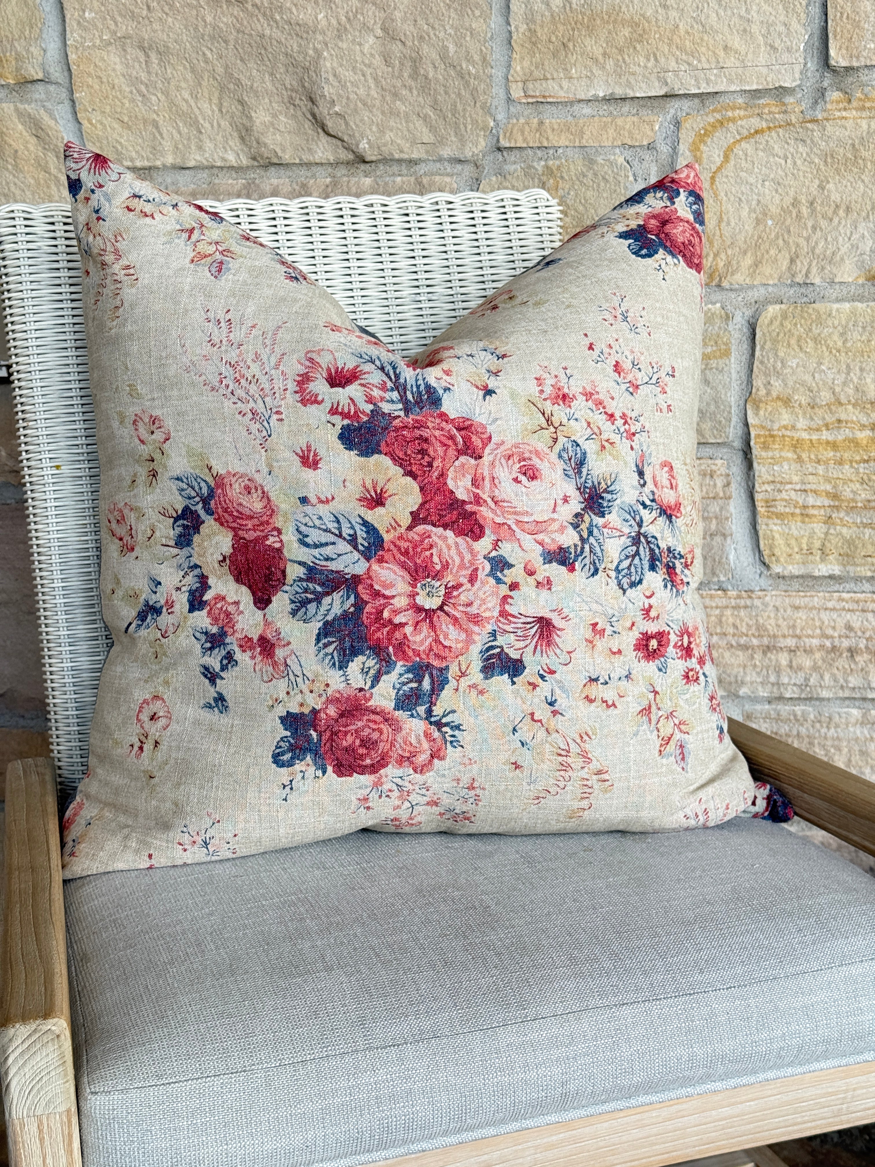 Ashford Pillow