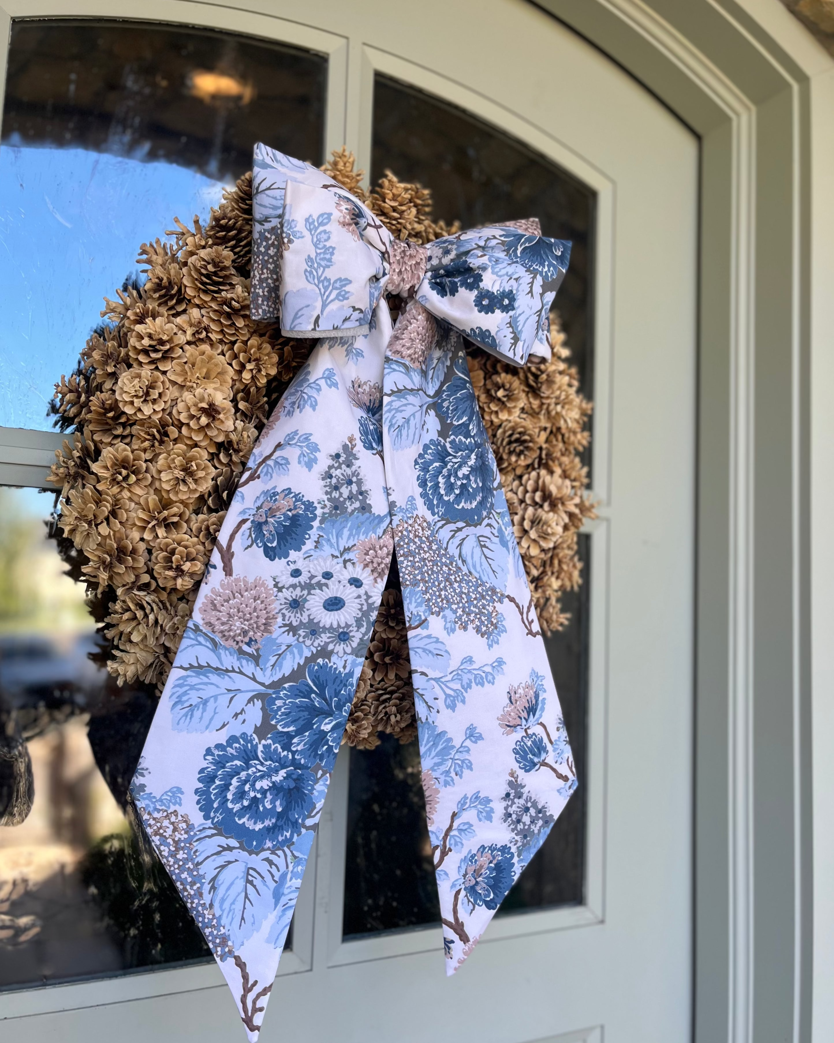 Colette Lakehouse | Bramble Wreath Bow