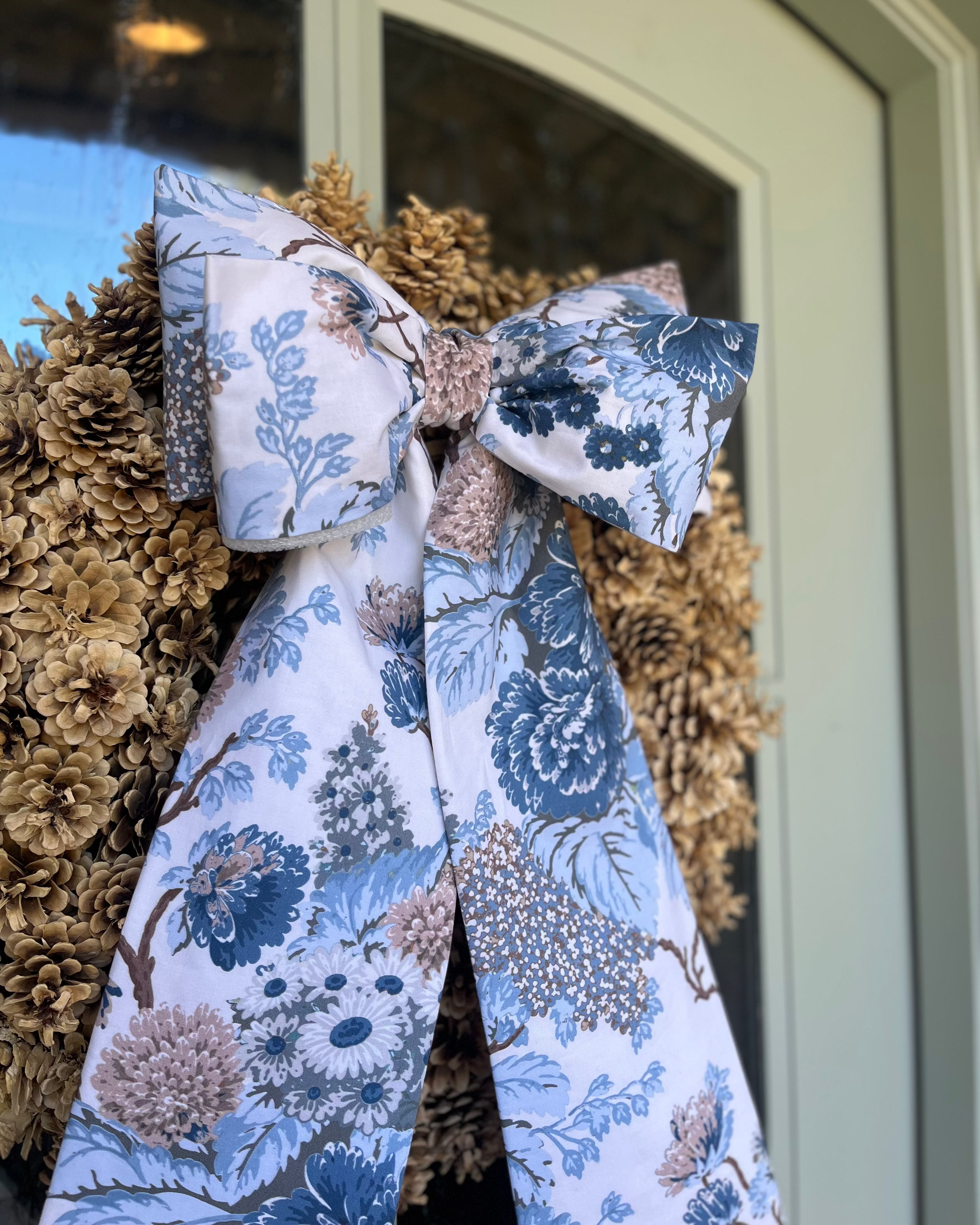 Colette Lakehouse | Bramble Wreath Bow