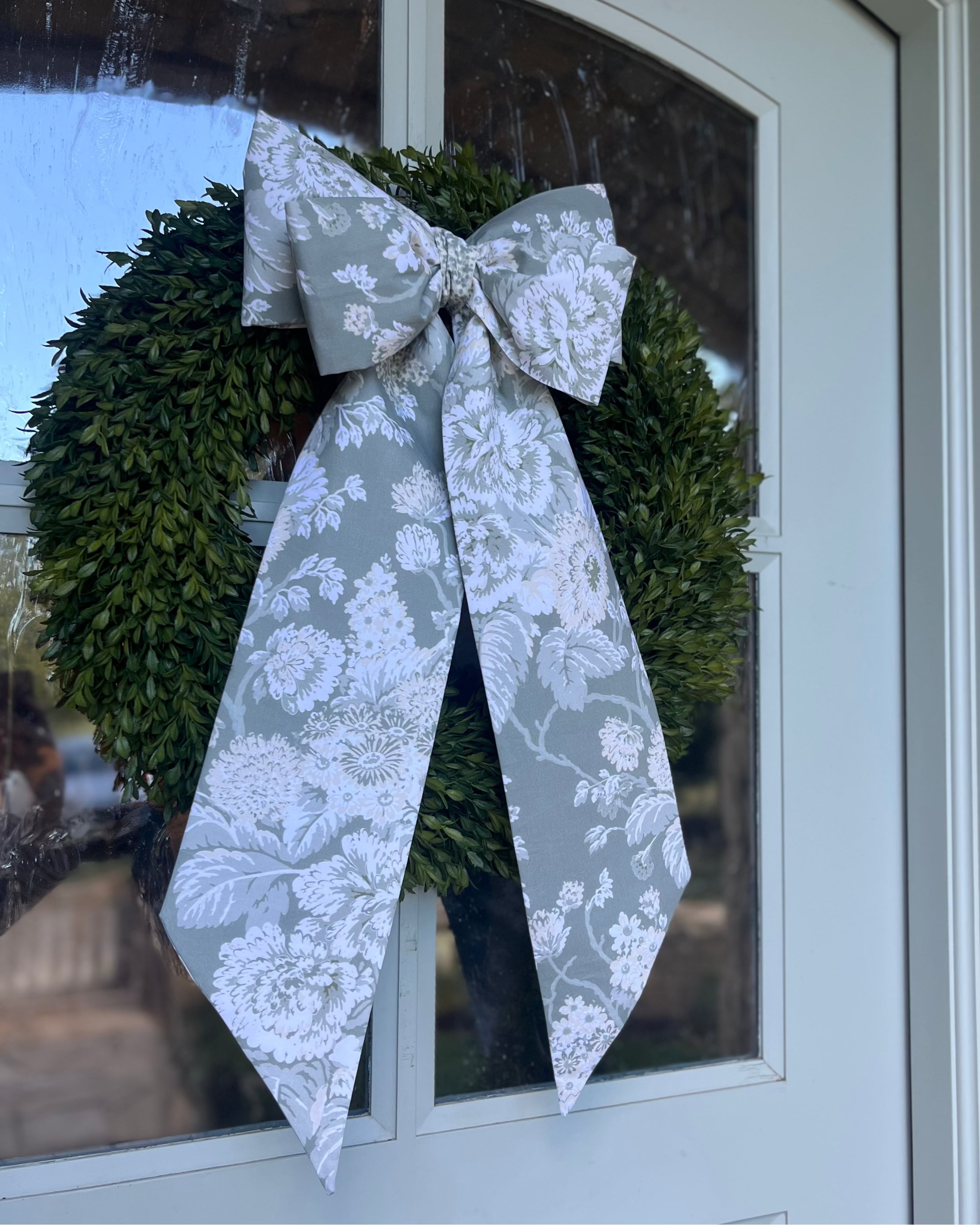 Colette Fern Wreath Bow