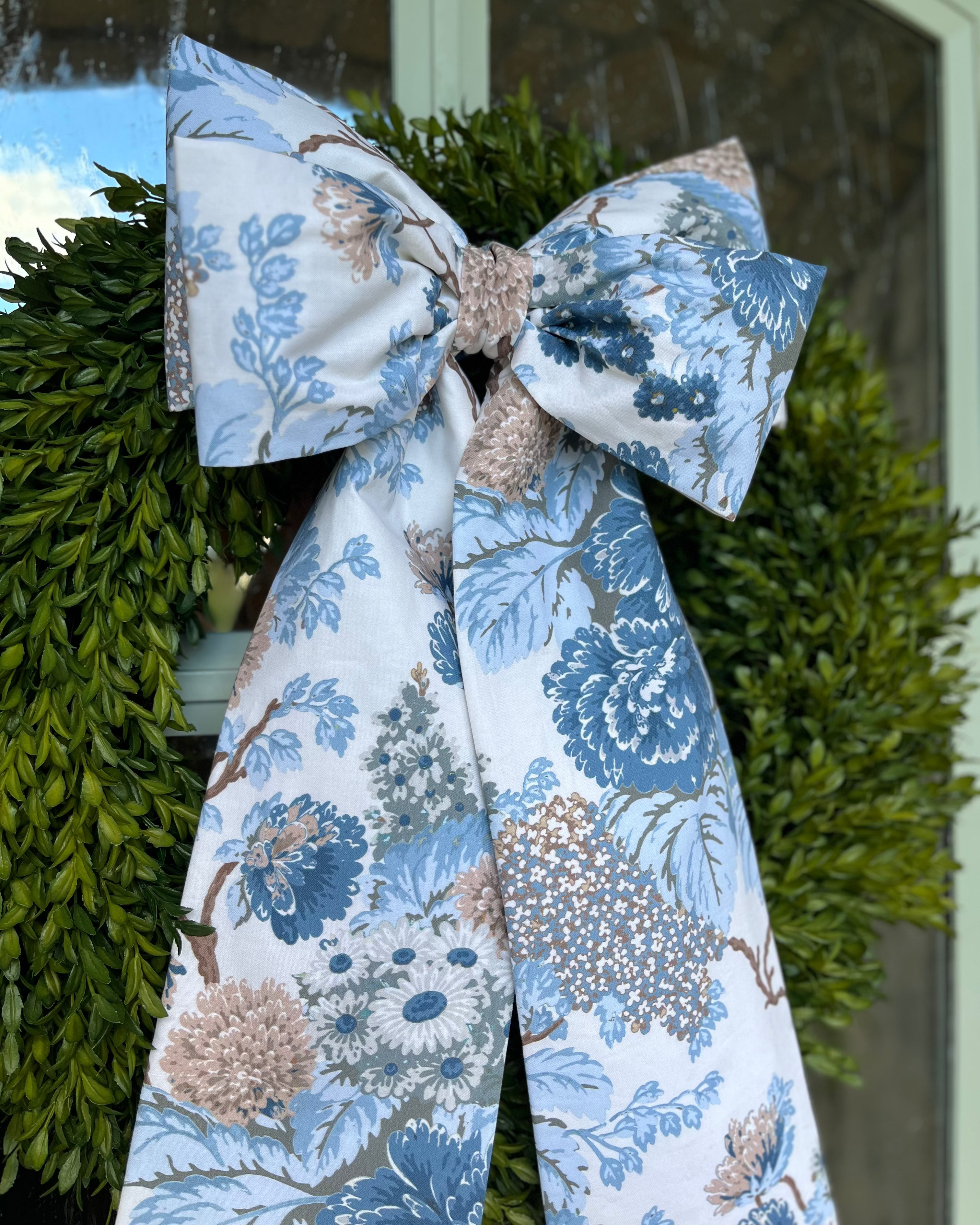 Colette Lakehouse | Bramble Wreath Bow