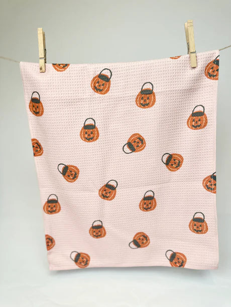 Roost Towel Halloween Collection