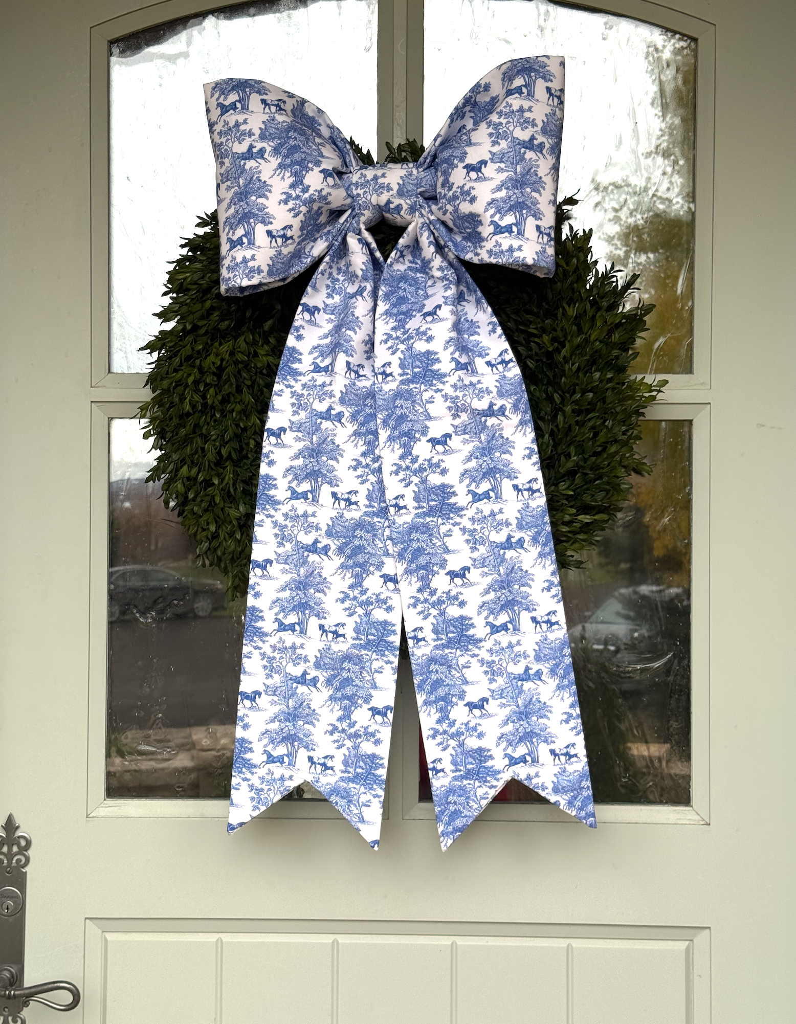 Large Heritage Blue Toile Bow