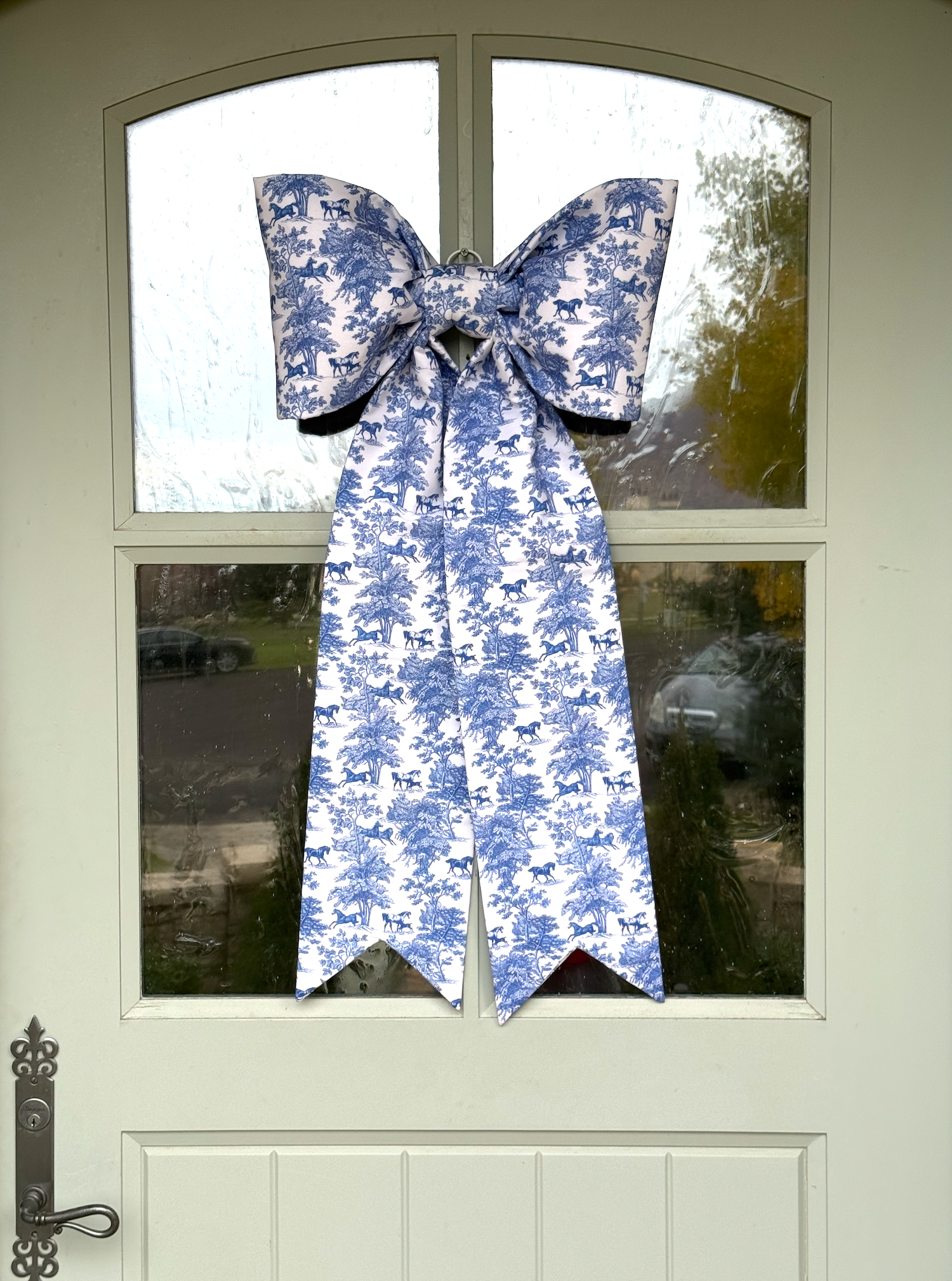 Large Heritage Blue Toile Bow