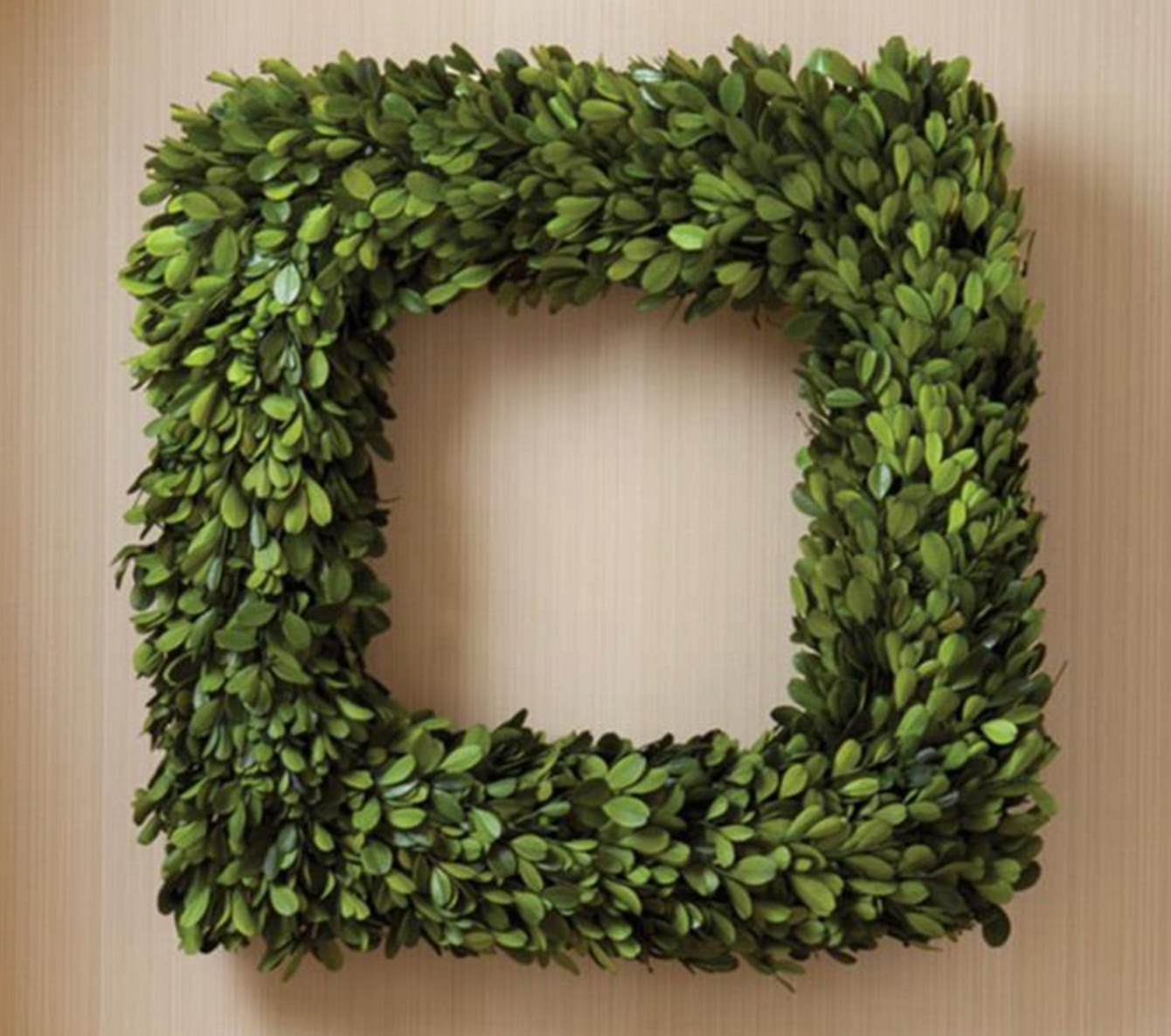 SQUARE PRESERVED BOXWOOD WREATH