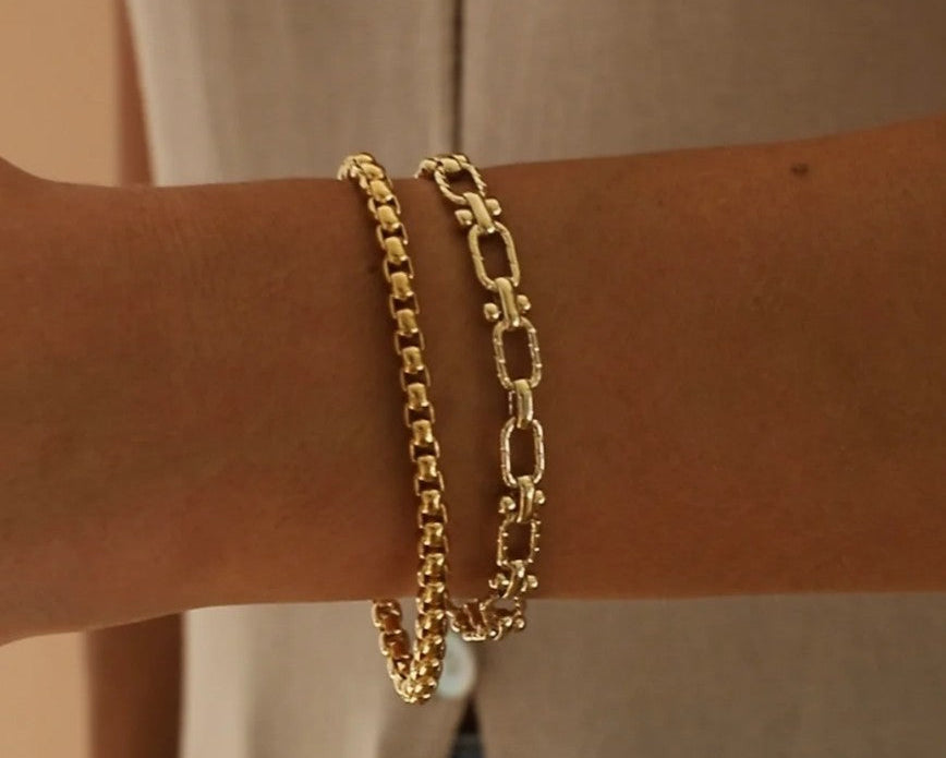 Nova Gold Round Box Chain Bracelet