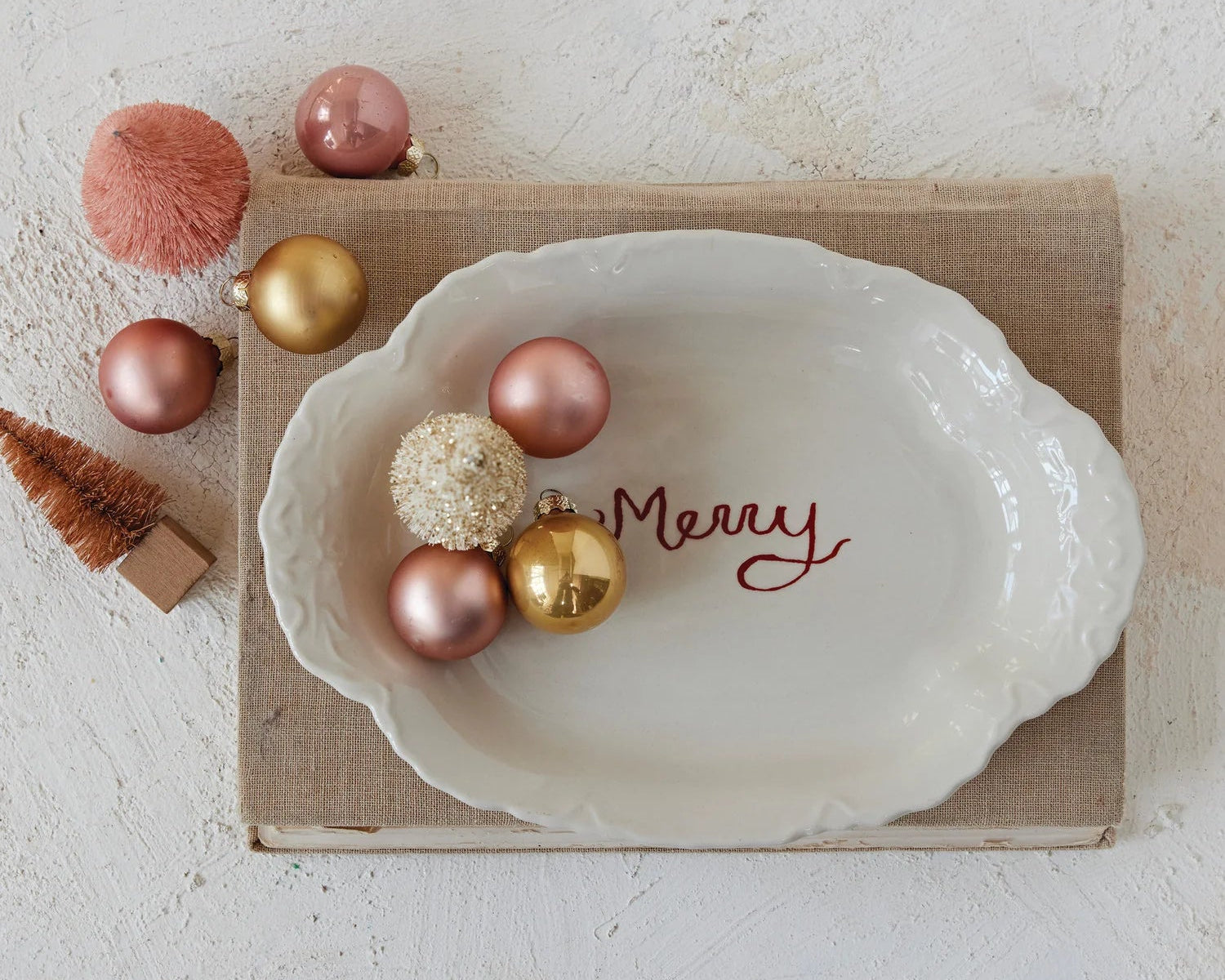 "Merry" Stoneware Scalloped Platter