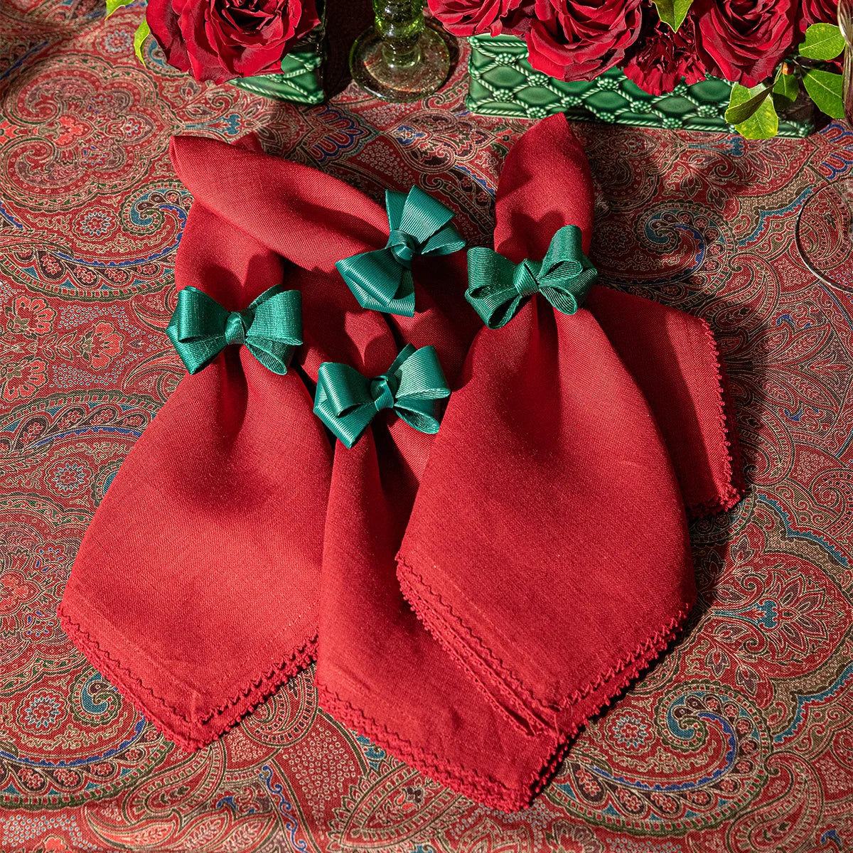 Berry Scallop Napkin Set