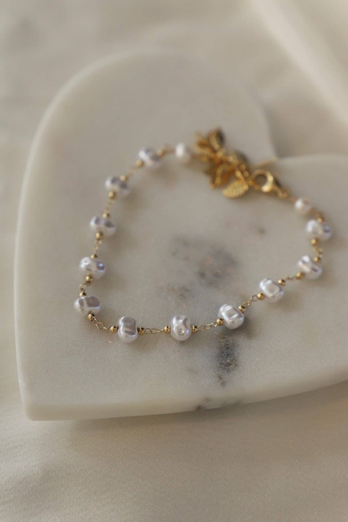 Pearl Station Chain Bracelet