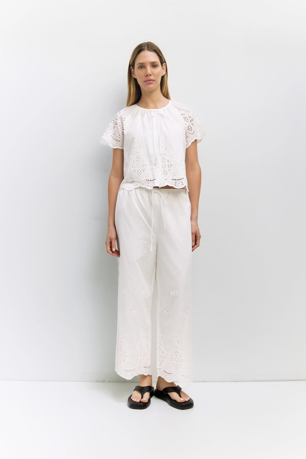 The Mariska Pants | Embossed Scallop Edge Pants