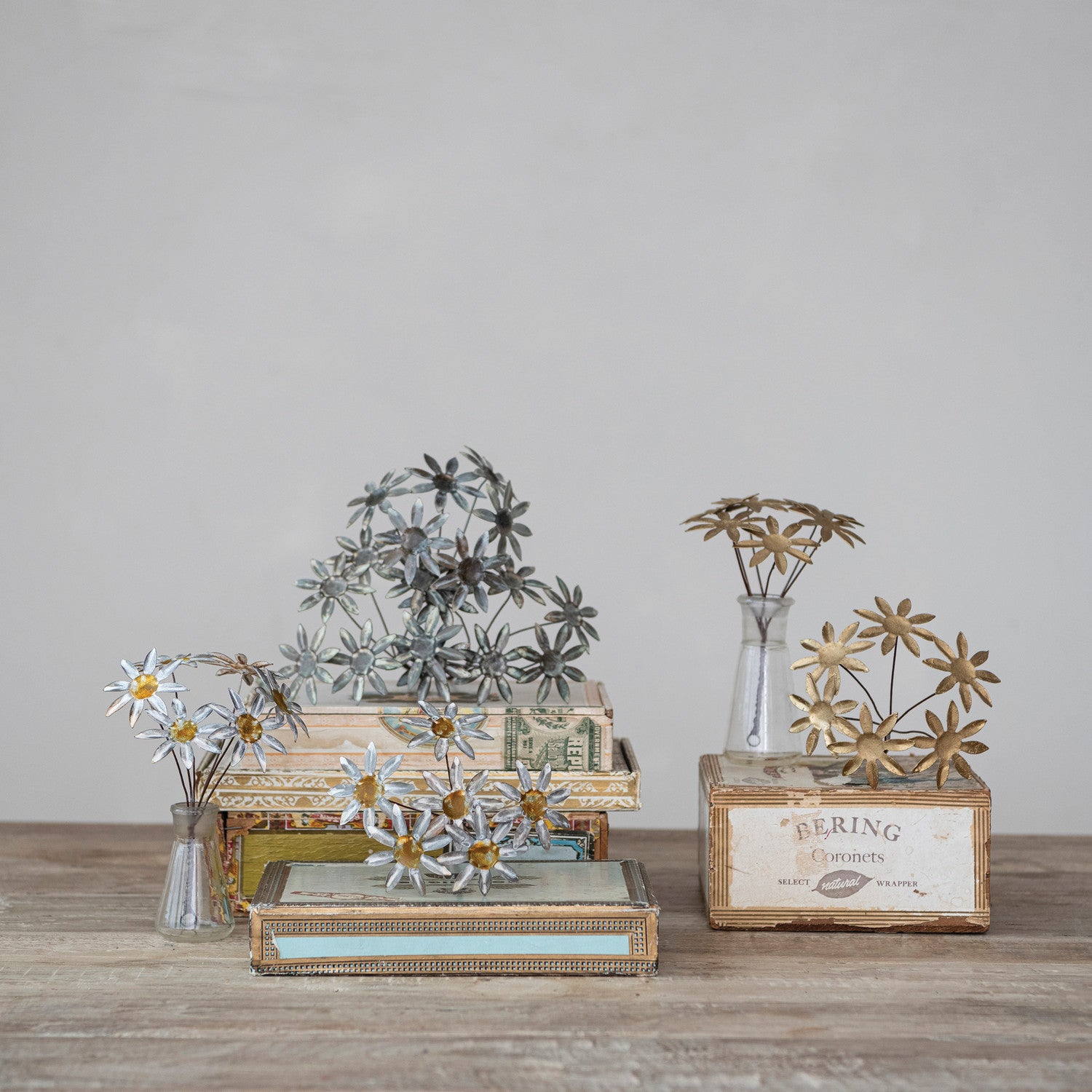 Metal Flower Bunch Ornament
