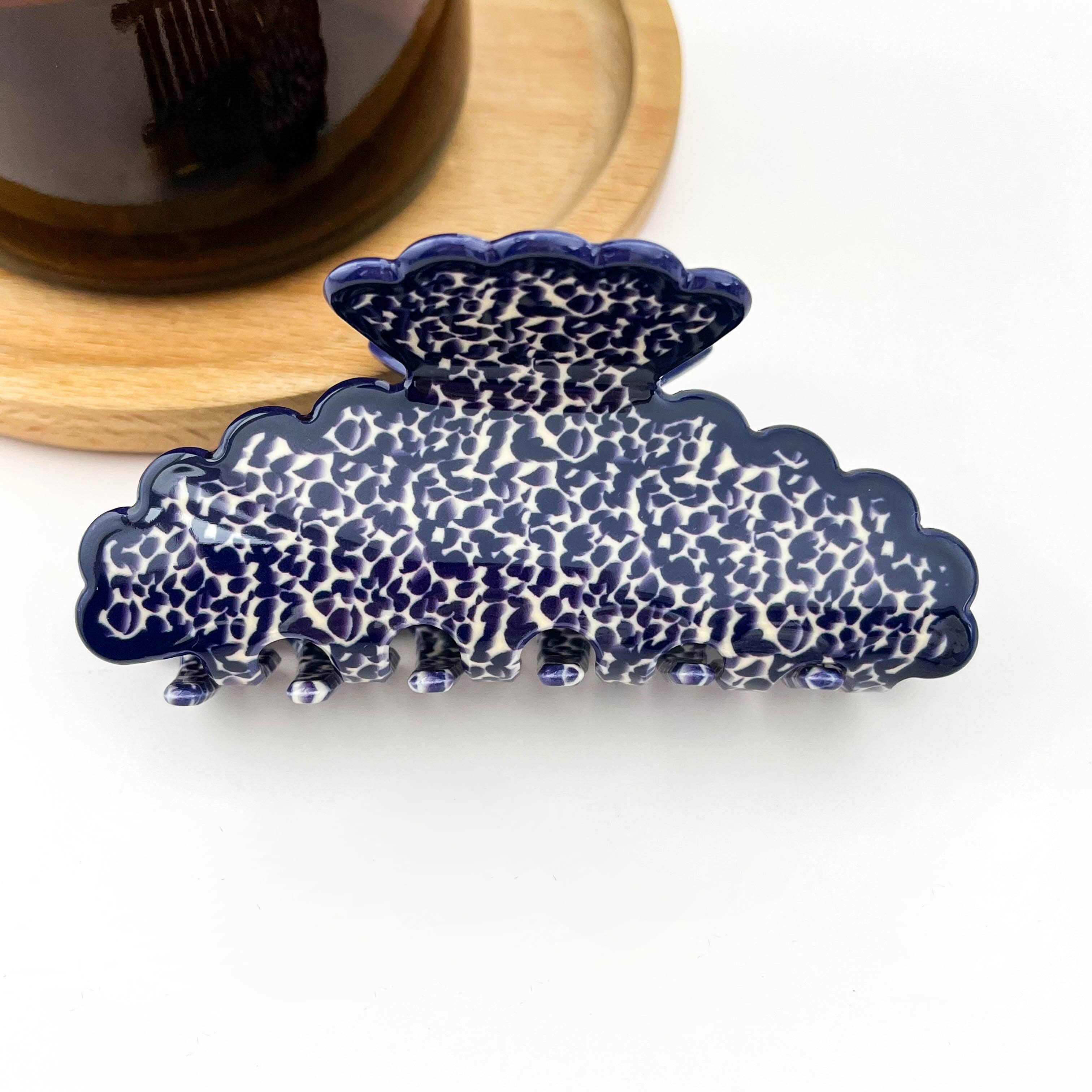 Wavy Edge Marble Claw Clip