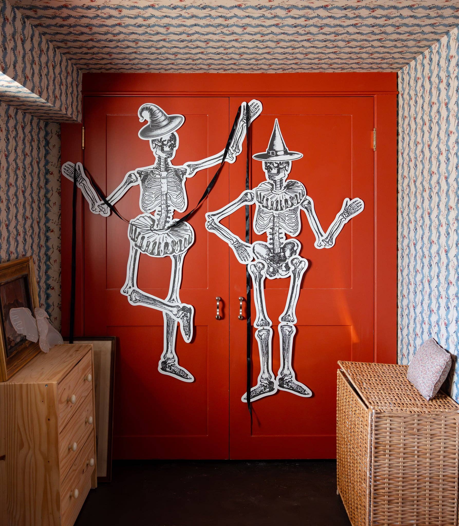 Dancing Paper Skeletons