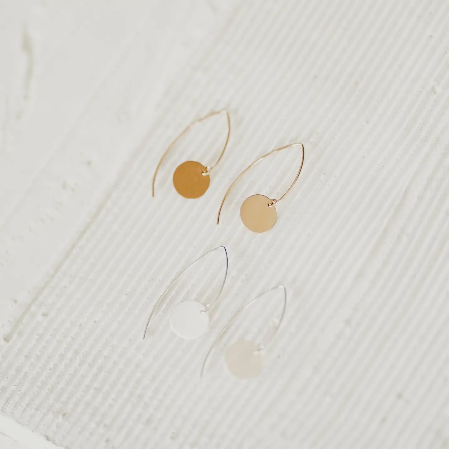 Dainty Dot Earring, Sterling silver