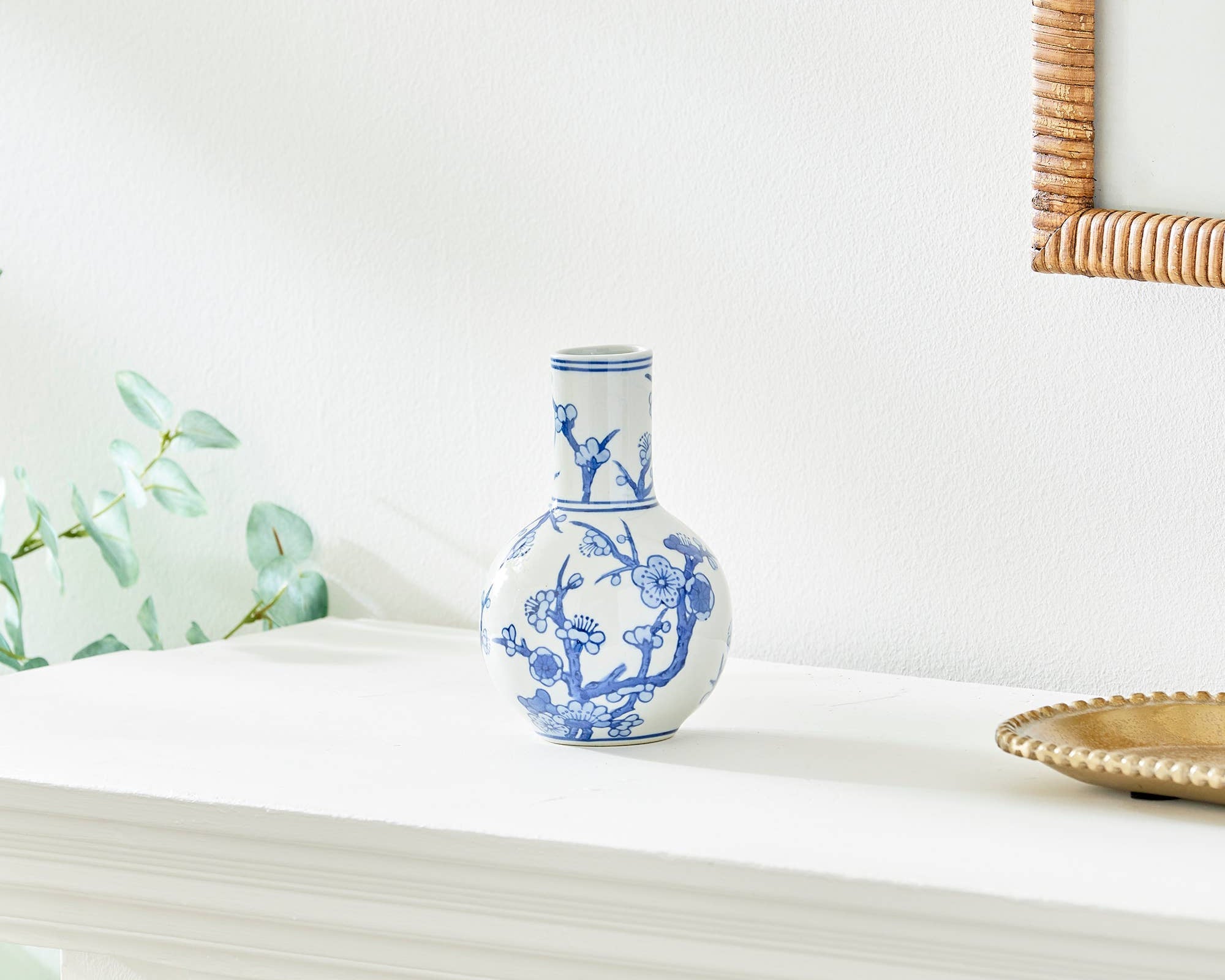 Dynasty Empress Bud Vase