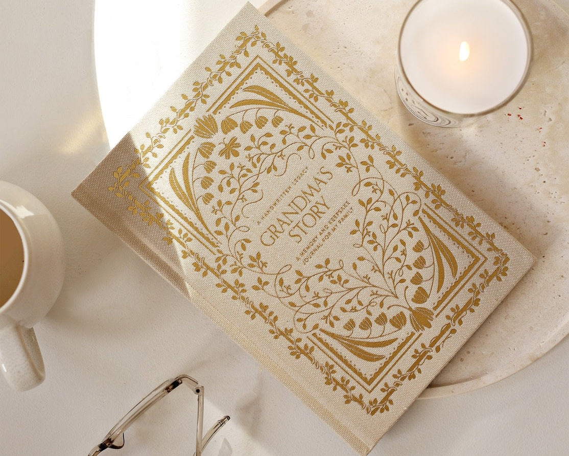 Grandma's Story: A Memory and Keepsake Journal For My Family