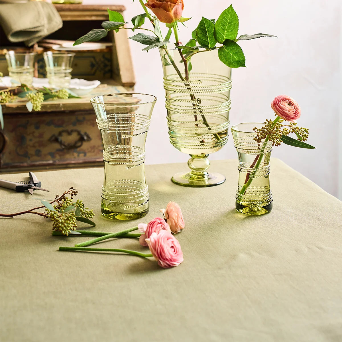 Sage Berry Scallop Tablecloth