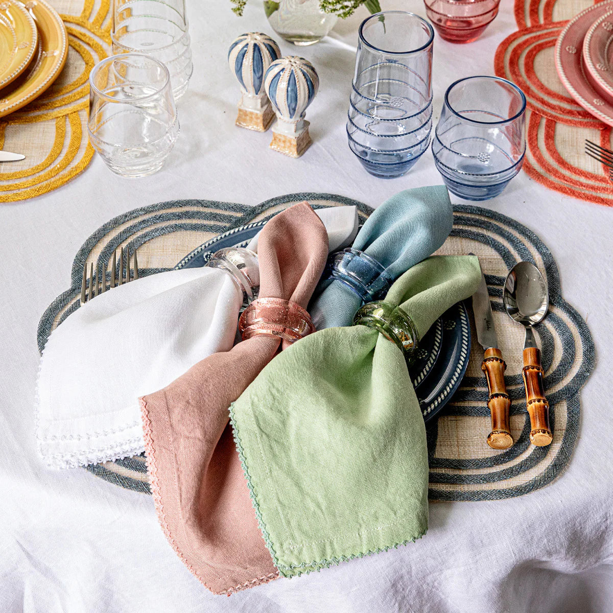 Berry Scallop Napkin Set of 4
