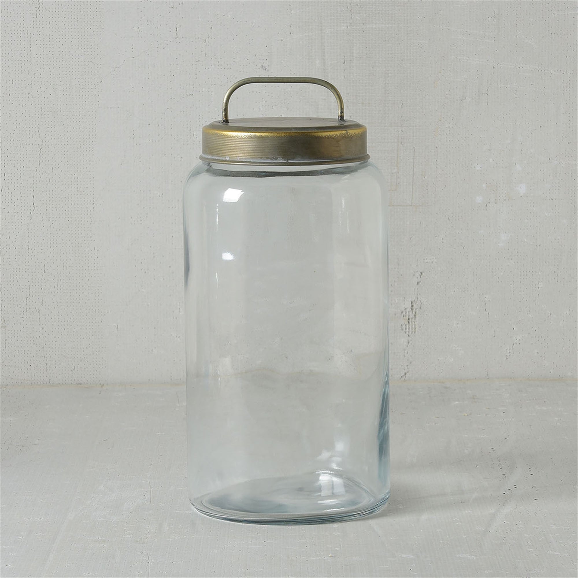 Archer Canister with Metal Lid