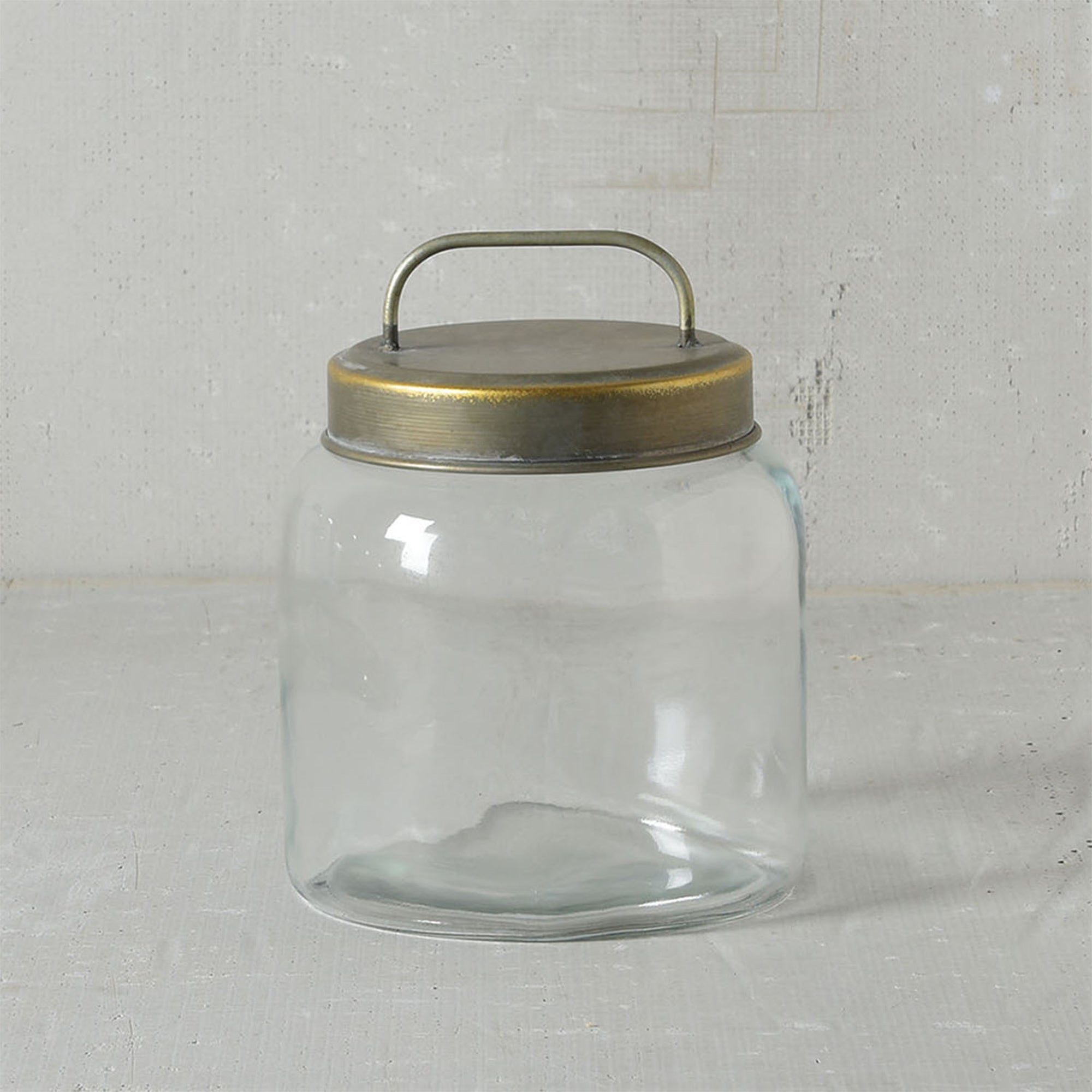 Archer Canister with Metal Lid